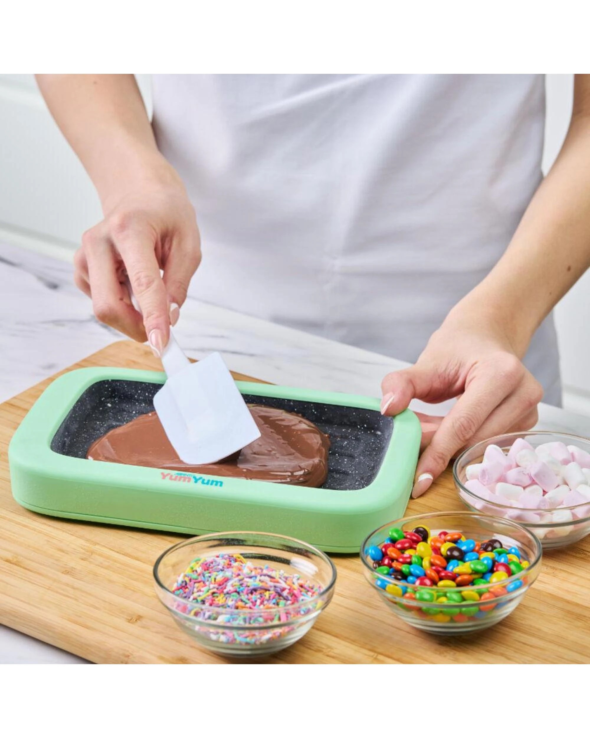 4 Avanti YumYum Instant Bark Chocolate Maker, 4 of 6