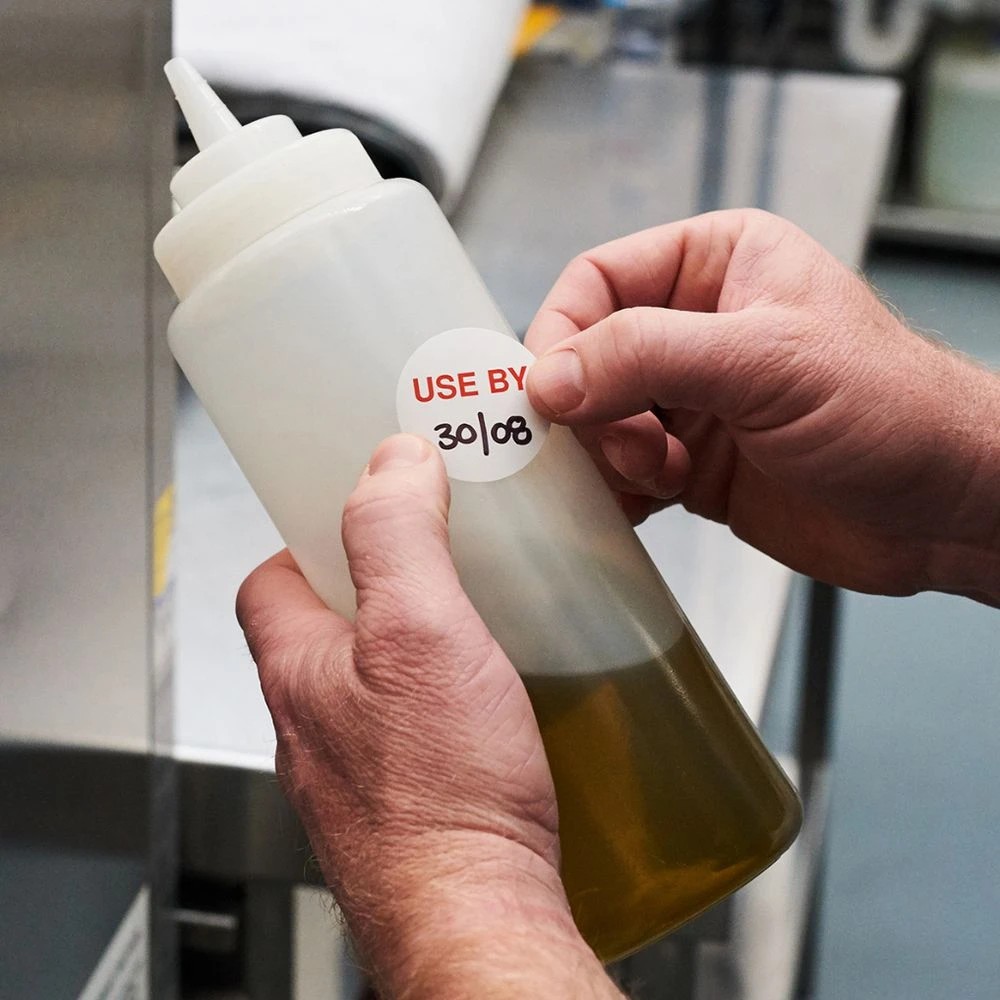 2 Avery Use By Labels 500 Pack, 2 of 2