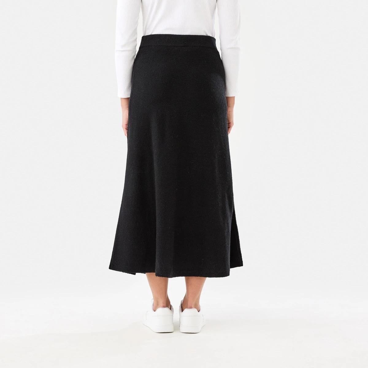 3 True Knit A-Line Maxi Skirt Black, 3 of 4