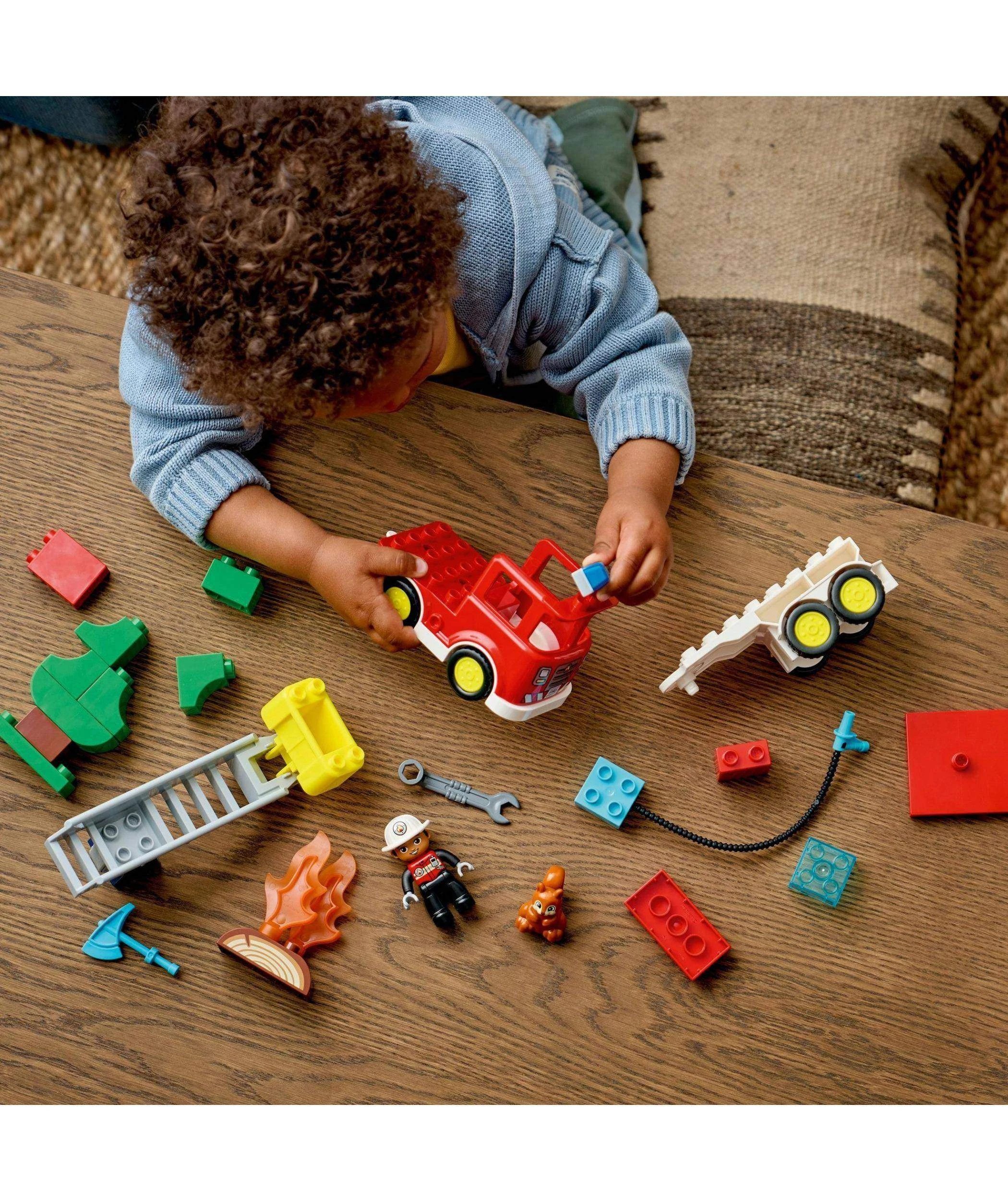 8 LEGO DUPLO Town Fire Engine with Hose and Firefighter 10473, 8 of 10