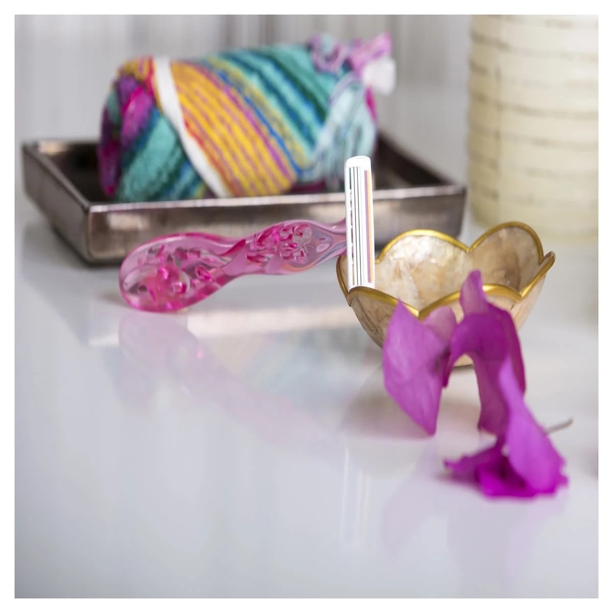 7 BIC 3 Pack Simply Soleil Womens Disposable Razors, 7 of 10