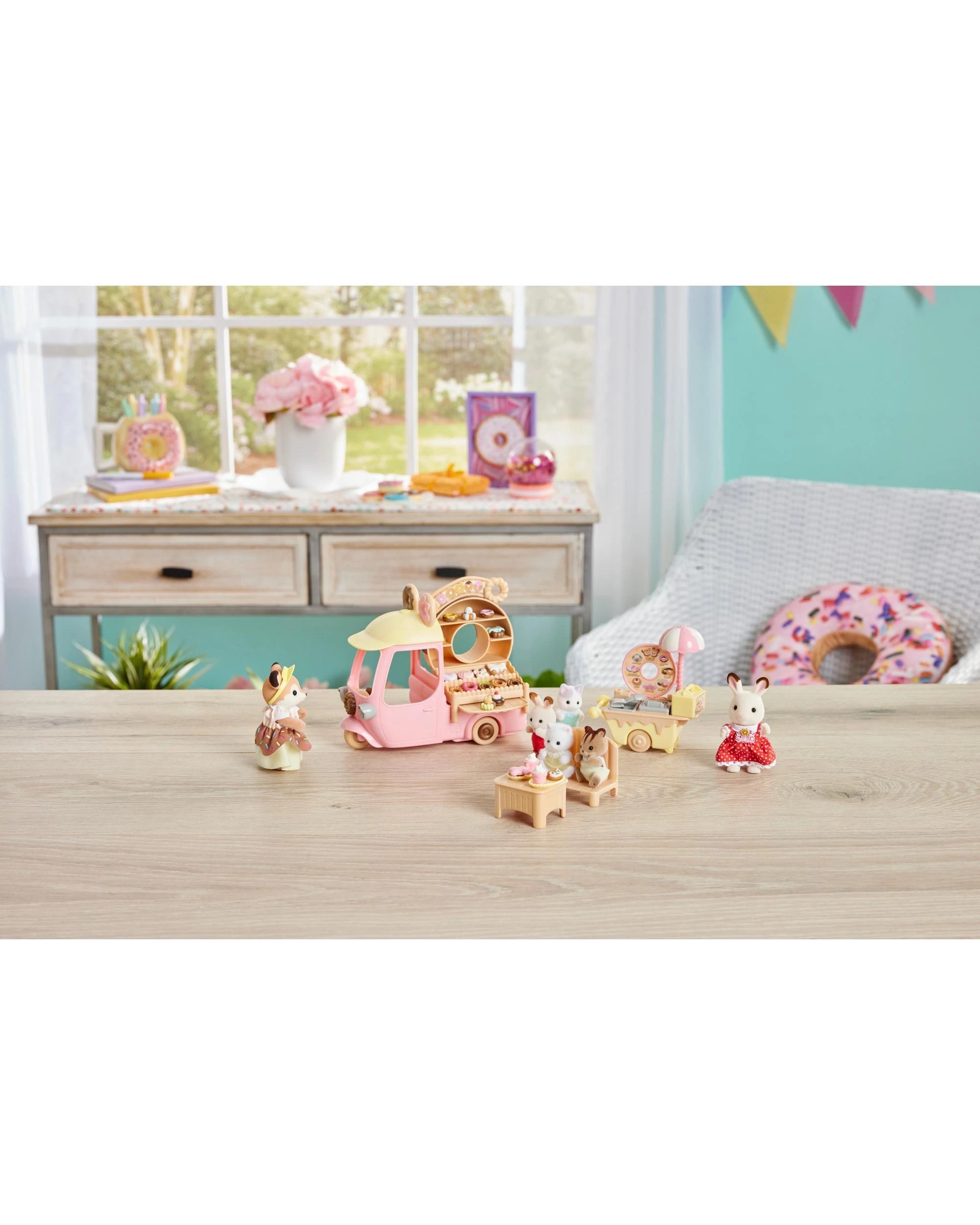 9 Sylvanian Families Dip Dip Donuts Wagon, 9 of 9