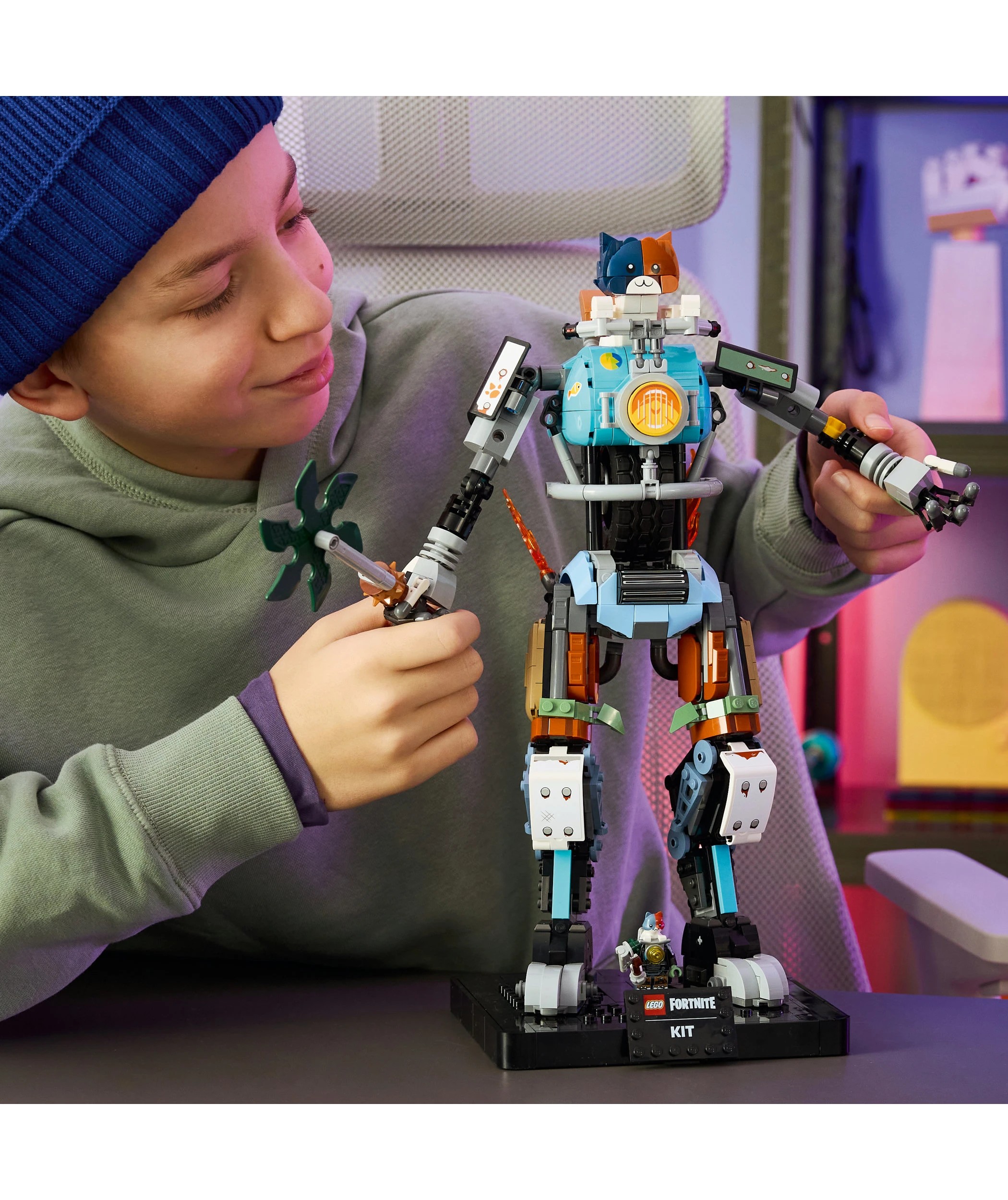 8 LEGO Fortnite KIT 77081, 8 of 10