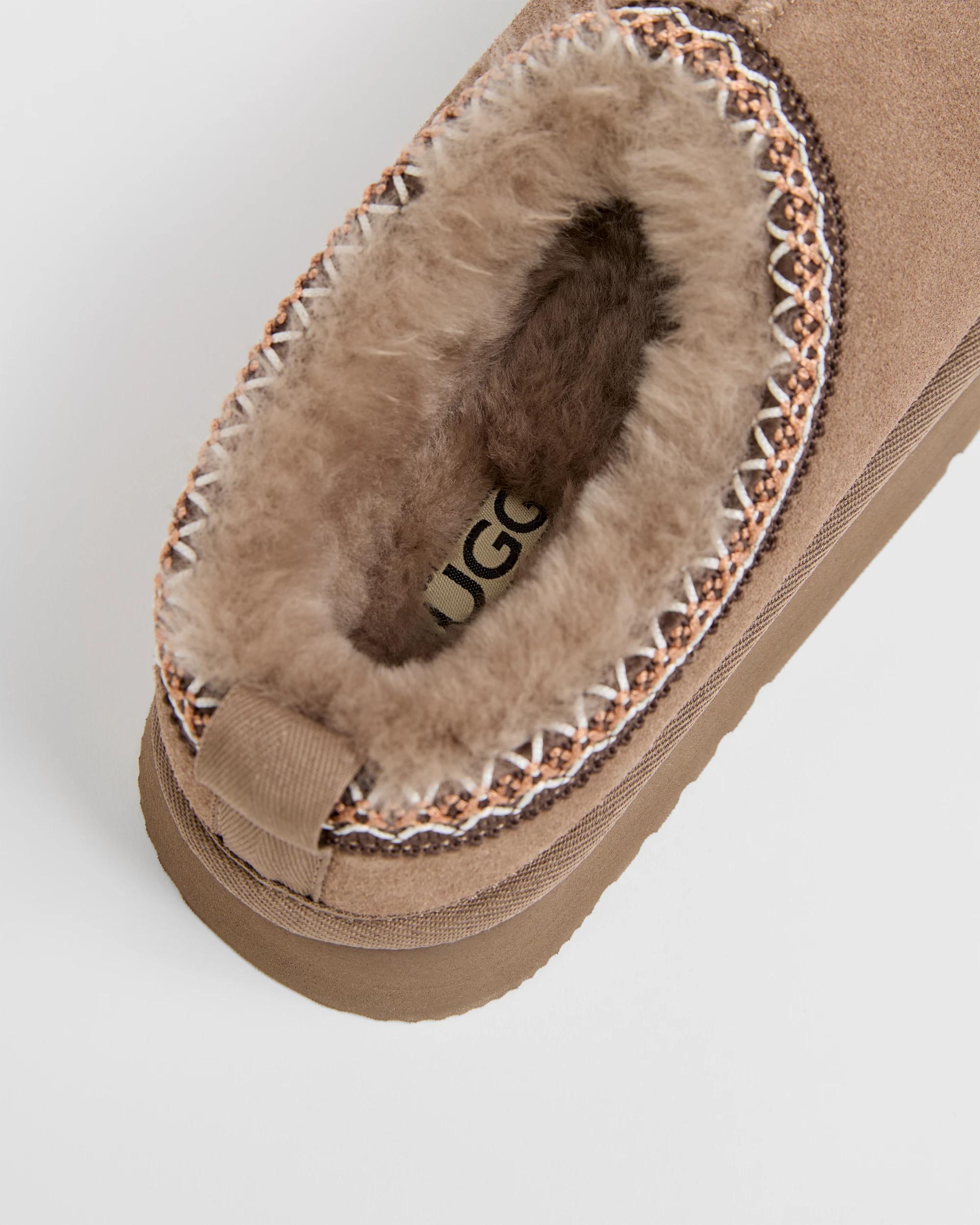 3 Australian Design Ugg Boots and Slippers Australian Design Leather and Sheepskin Tape Scuff Slippers MOCHA, 3 of 3