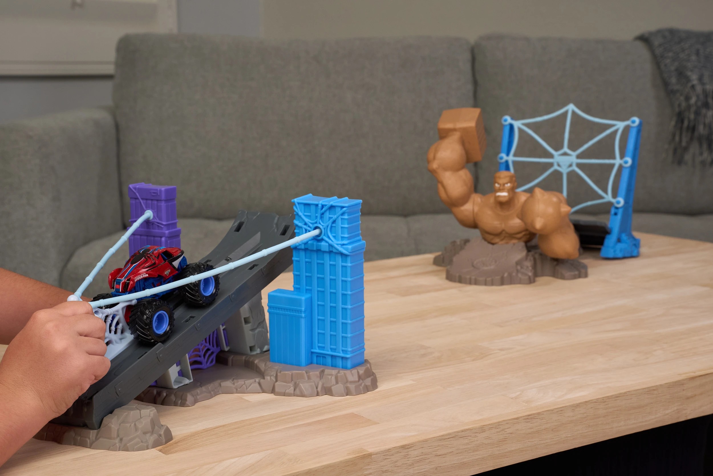 8 Marvel Monster Jam The Amazing Spider-Man Sandman City Battle Playset, 8 of 8