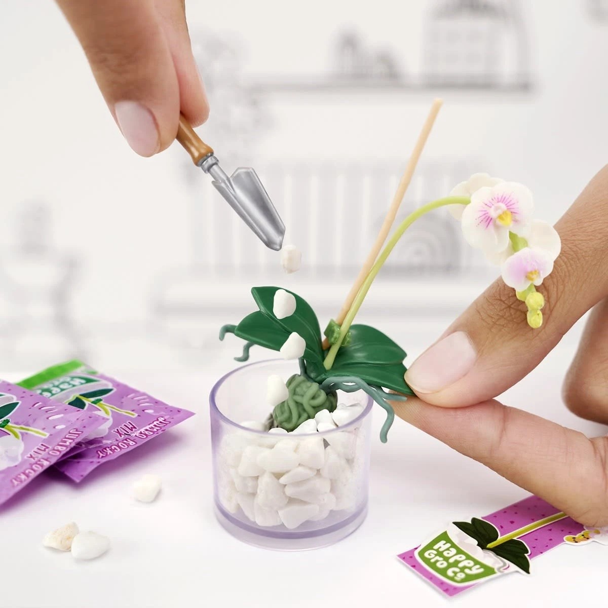 2 MGA's Miniverse Mini Health/Beauty Multipack, 2 of 6