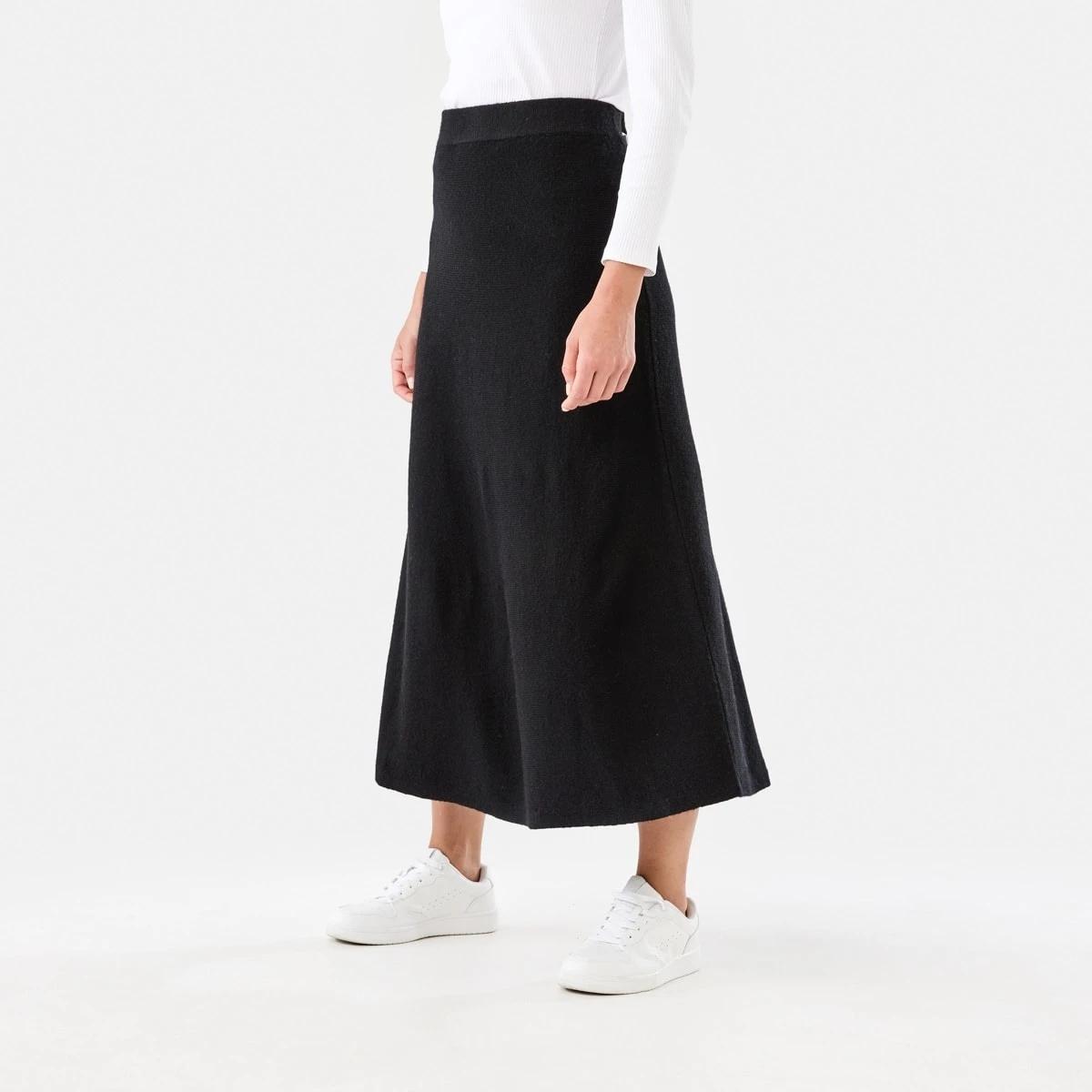 2 True Knit A-Line Maxi Skirt Black, 2 of 4