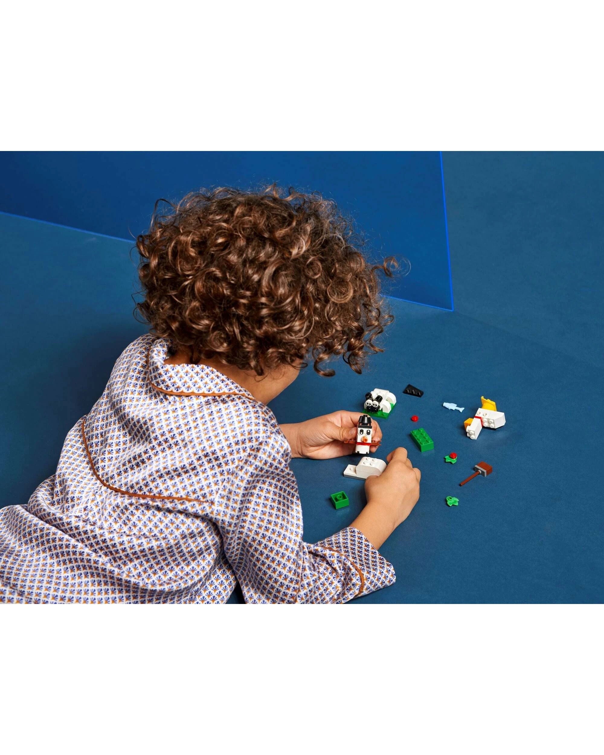 5 LEGO Classic 11012 Creative White Bricks, 5 of 5