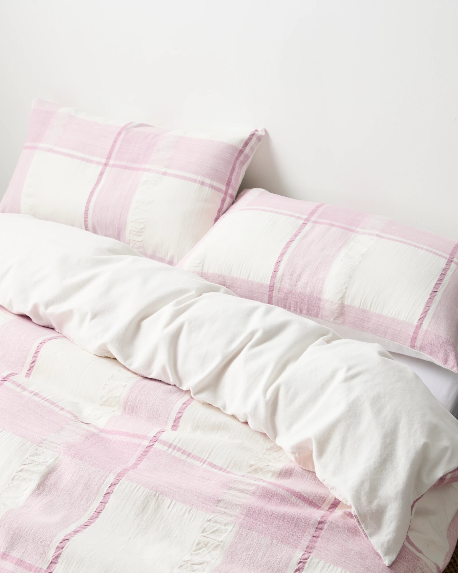 2 Target Benson Textured Check Flannelette Quilt Cover Set
 - King Bed
 - Pink, 2 of 3