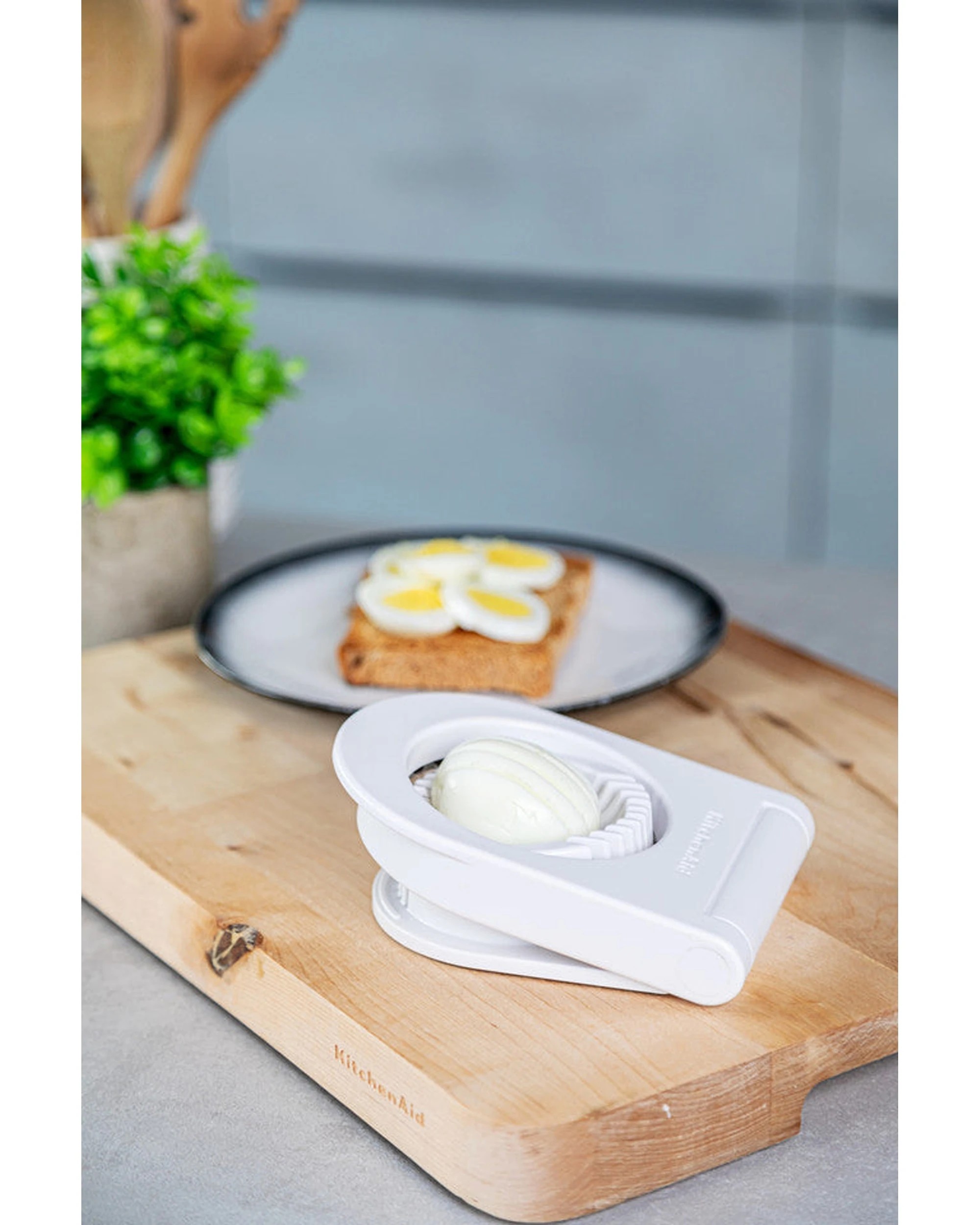 7 KitchenAid Stainless Steel Egg Slicer Non Slip Dishwasher Safe 23x11.5cm - White, 7 of 7