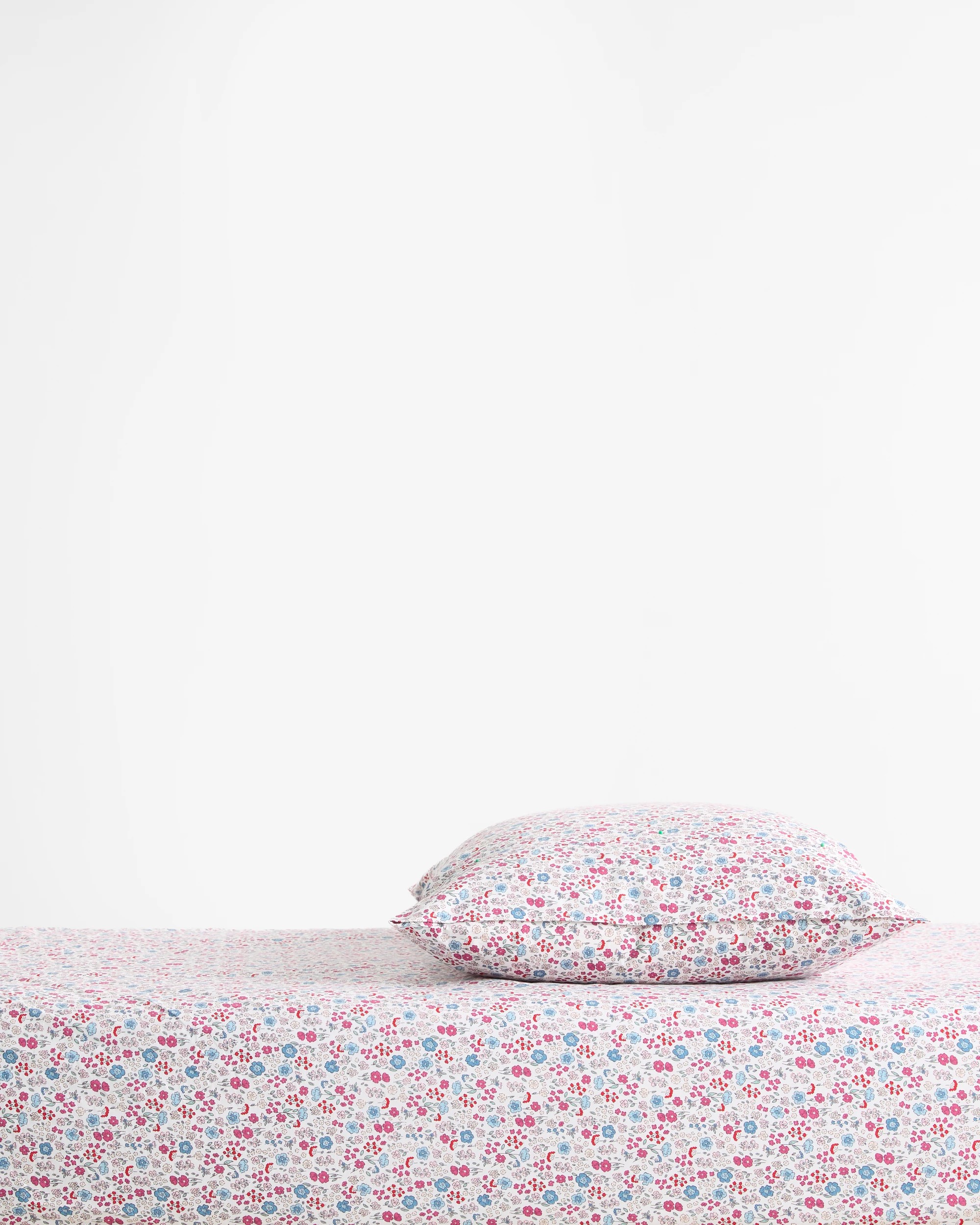 1 Target Evie Ditsy Floral Australian Cotton Fitted Sheet Set - Double Bed - Multi, 1 of 5