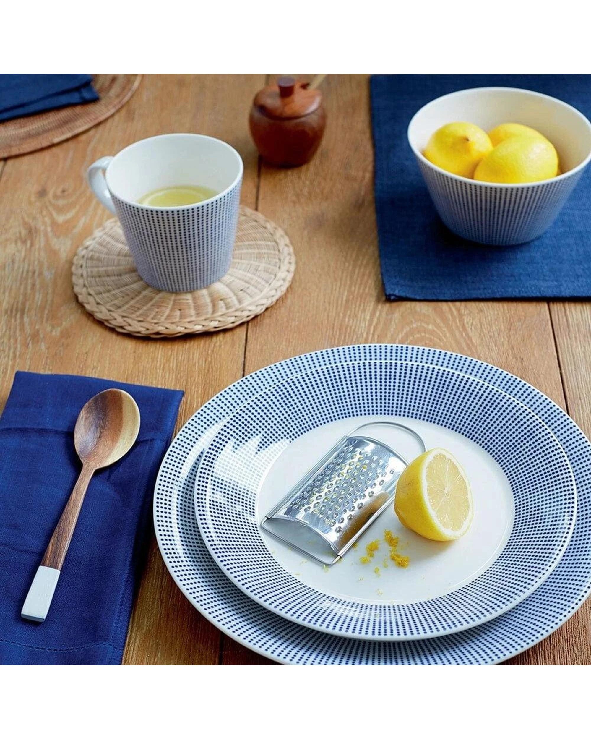 4 Royal Doulton Pacific Dinnerware Set of 16 - Multi, 4 of 4