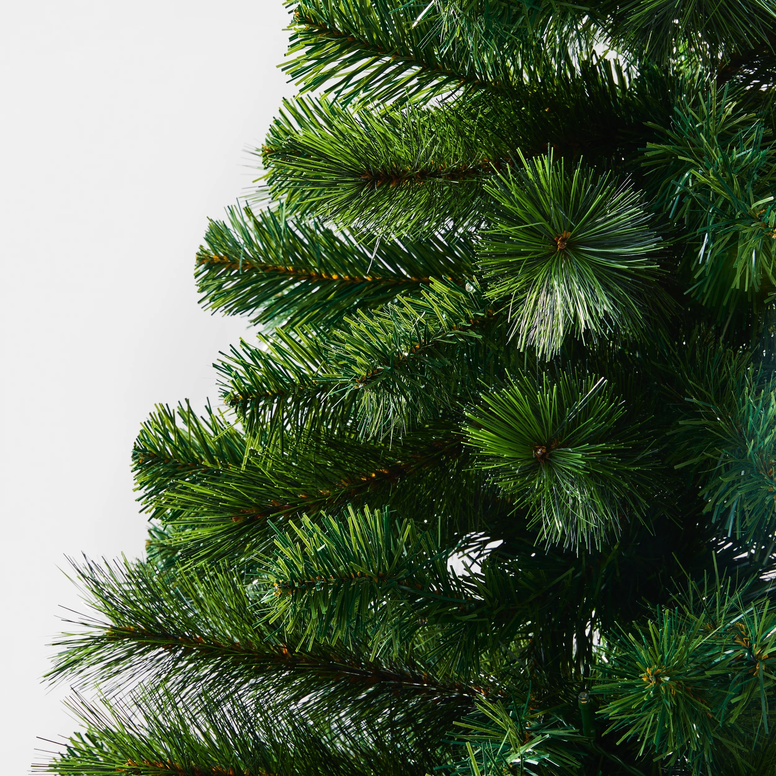 6 1.22m (4ft.) Green Prelit Christmas Tree, 6 of 8