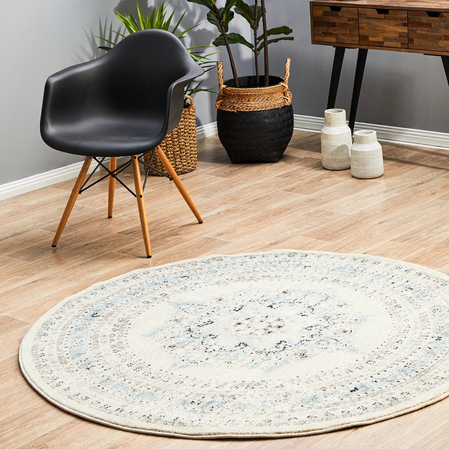 3 Common Ground Rugs Era 922 240x240cm - Large Round Power Loomed Pet Friendly Rug - White, 3 of 7