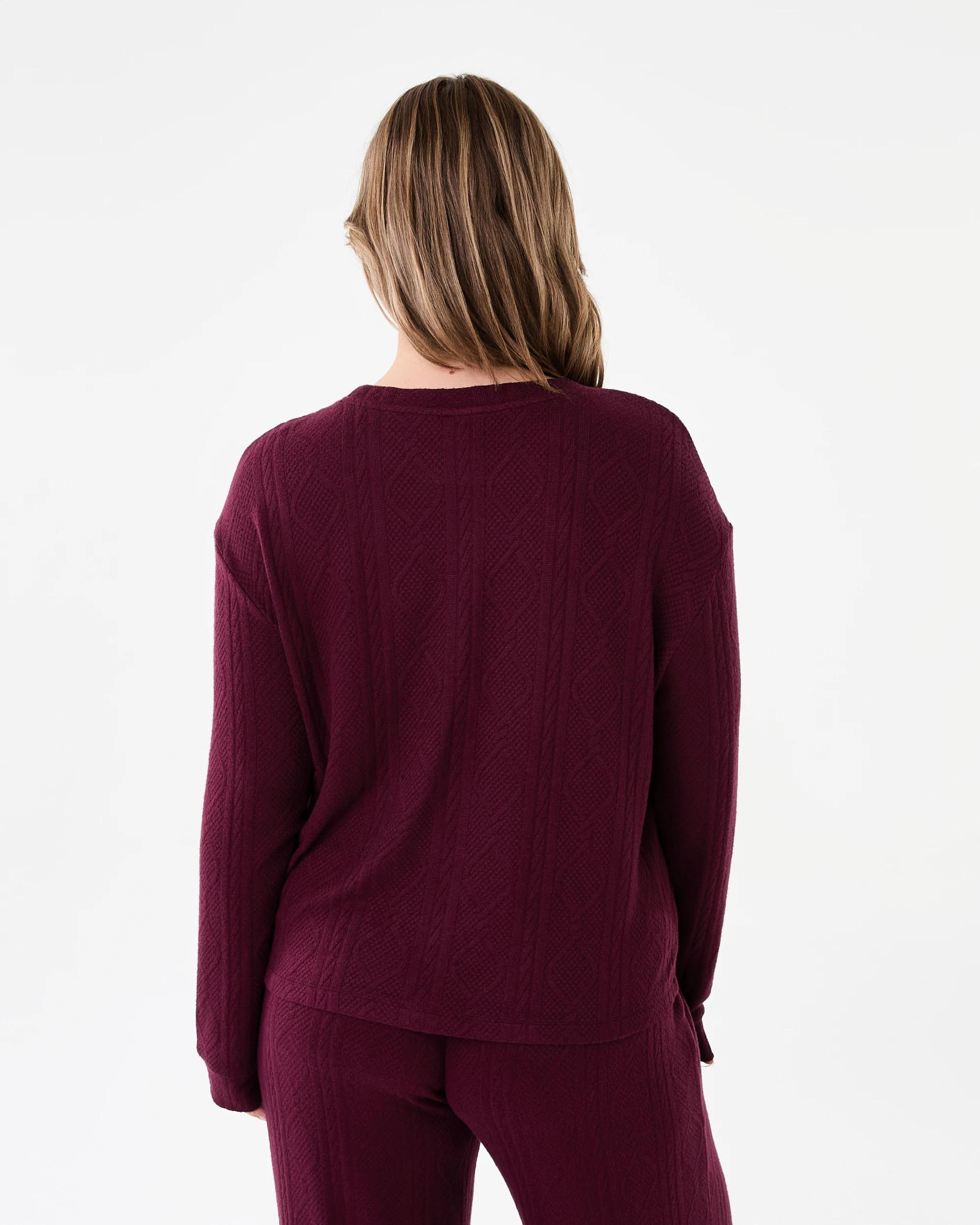 3 Cable Lounge Top Velvet Red, 3 of 7