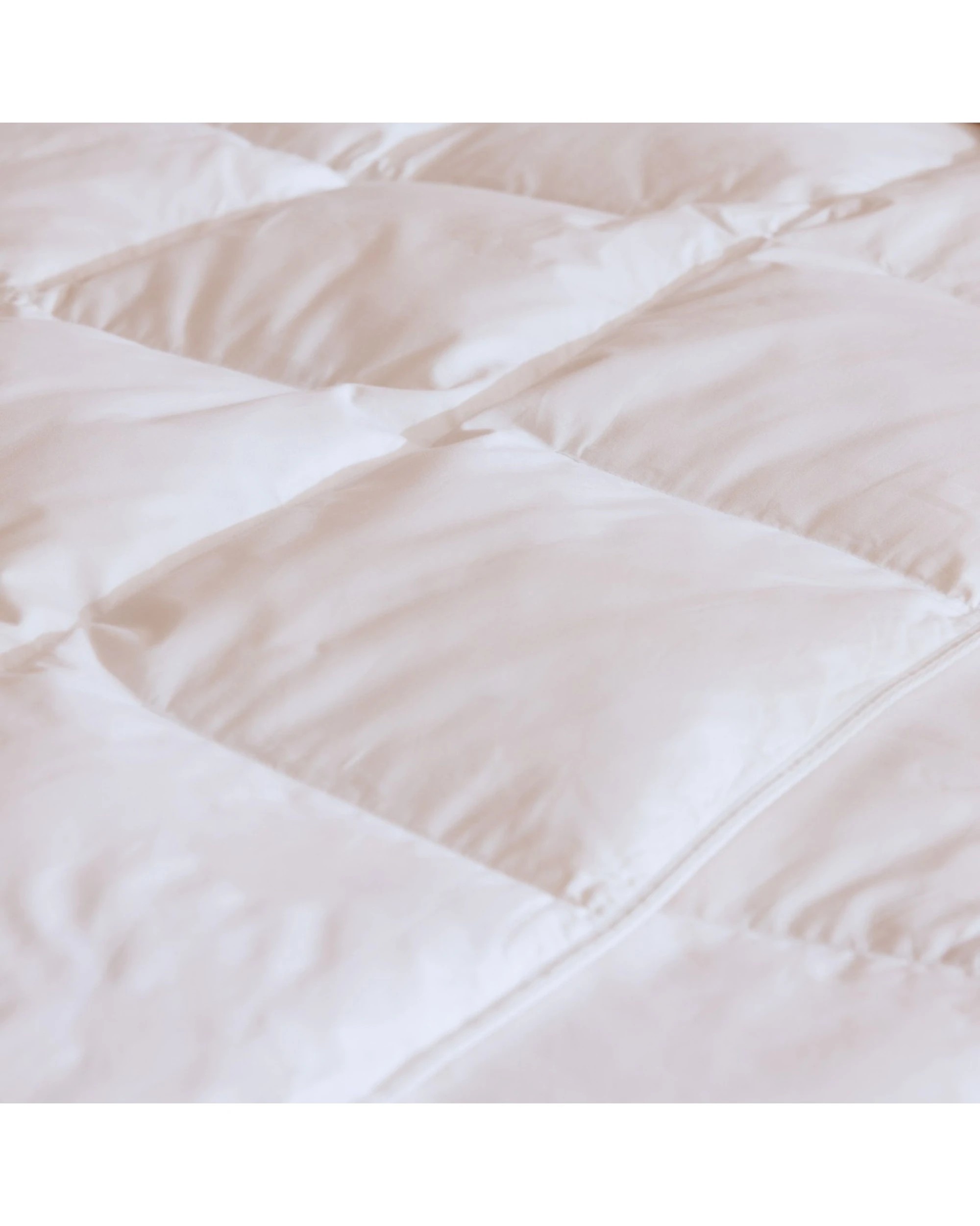 2 Bedding Co. German Made Hungarian Goose Down Summer Quilt - Super King Bed - White, 2 of 4