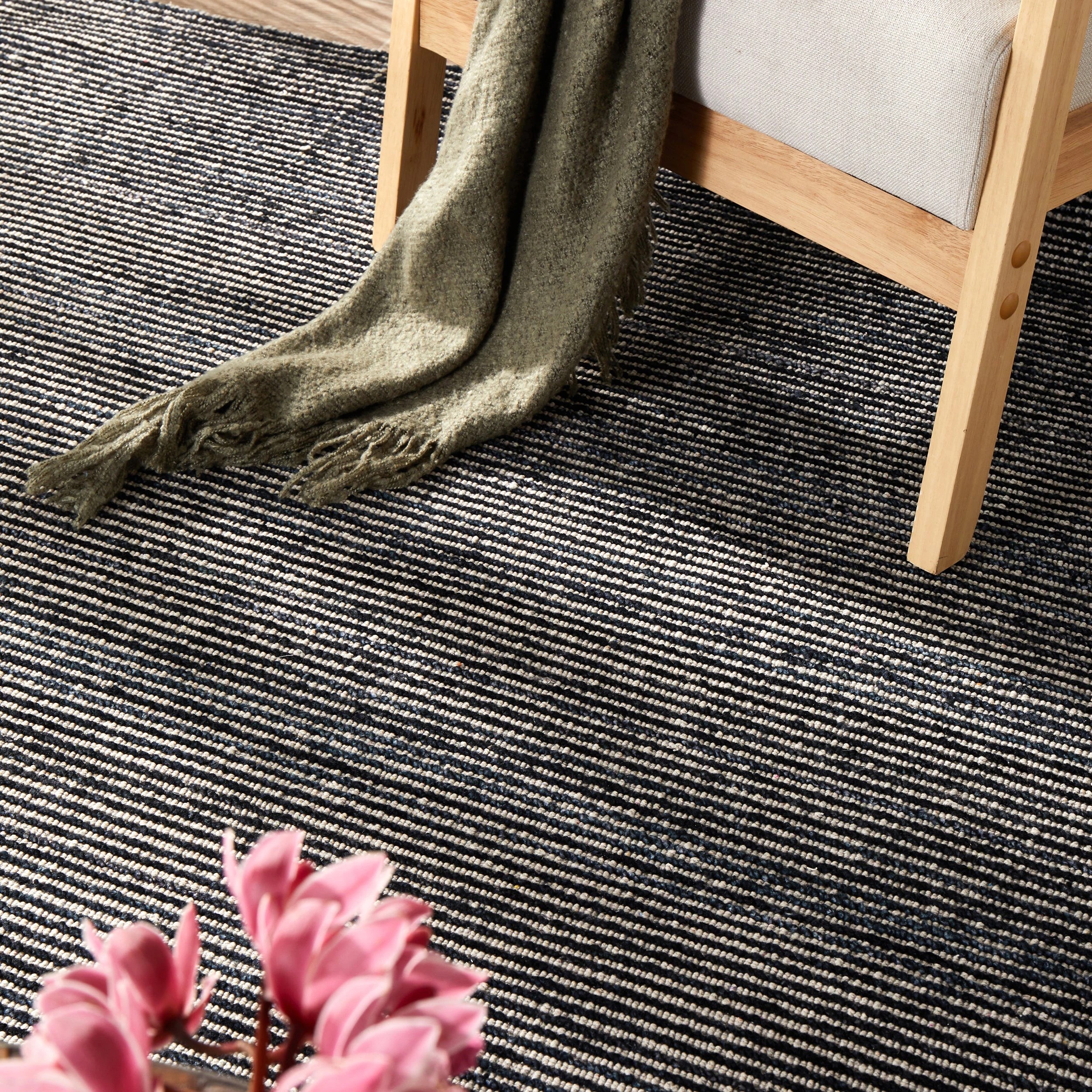 3 Common Ground Rugs Aveline Black 225x155cm - Medium Floor Rug - Black, 3 of 8