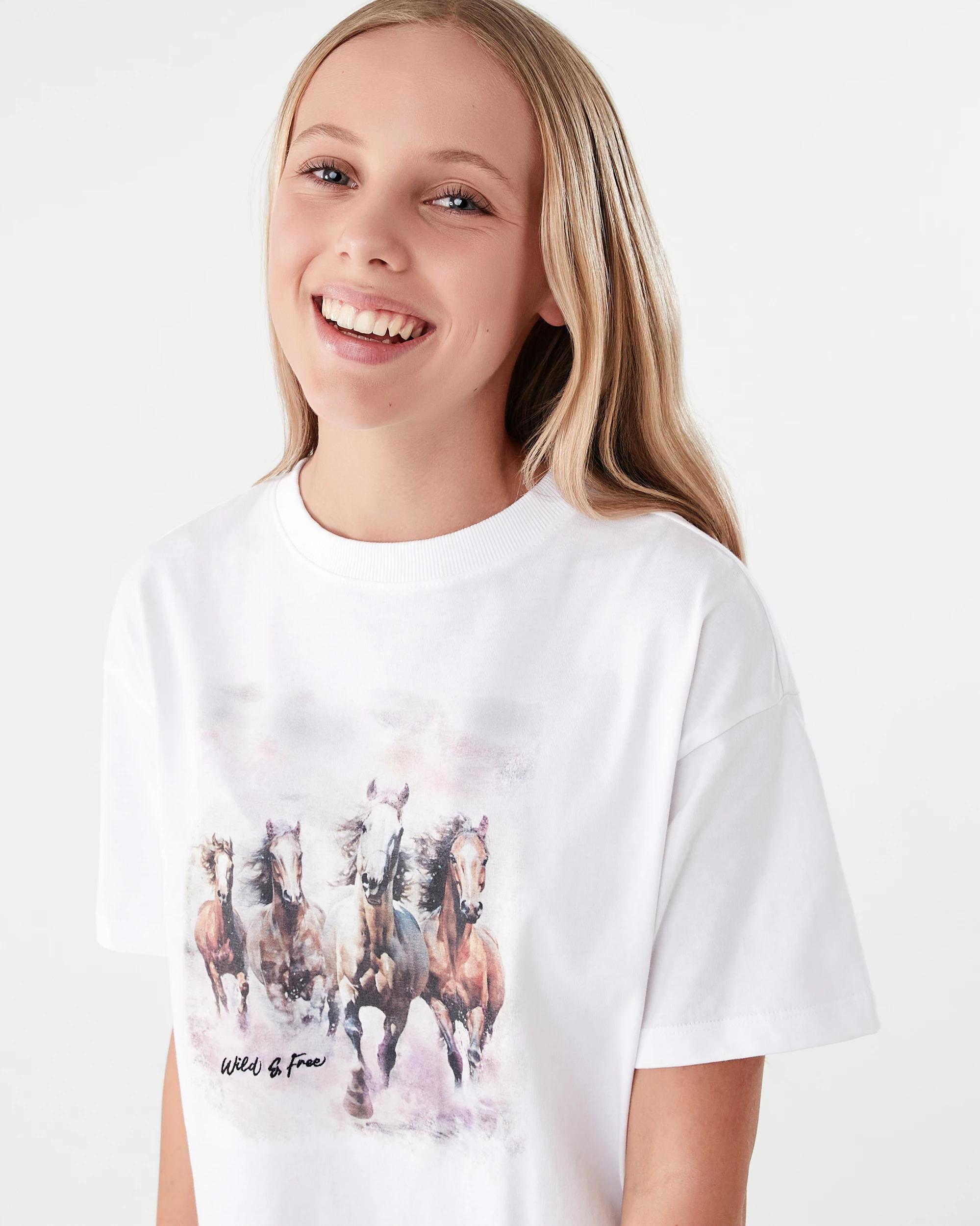 3 Oversized T-shirt Wht Horses, 3 of 8