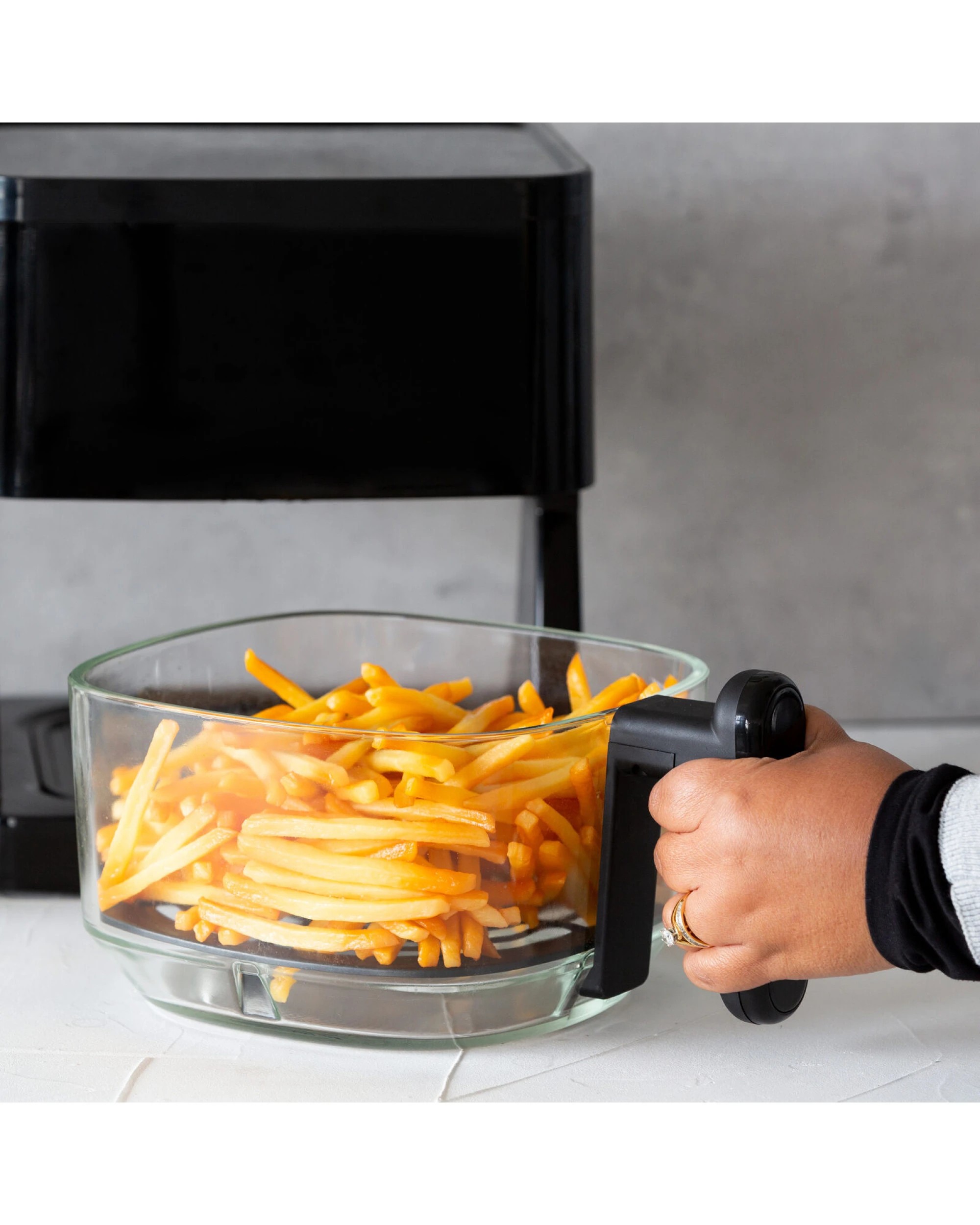 5 Healthy Choice 1350W 5L Touch Controlled Digital Air Fryer with Glass Basket, 5 of 8