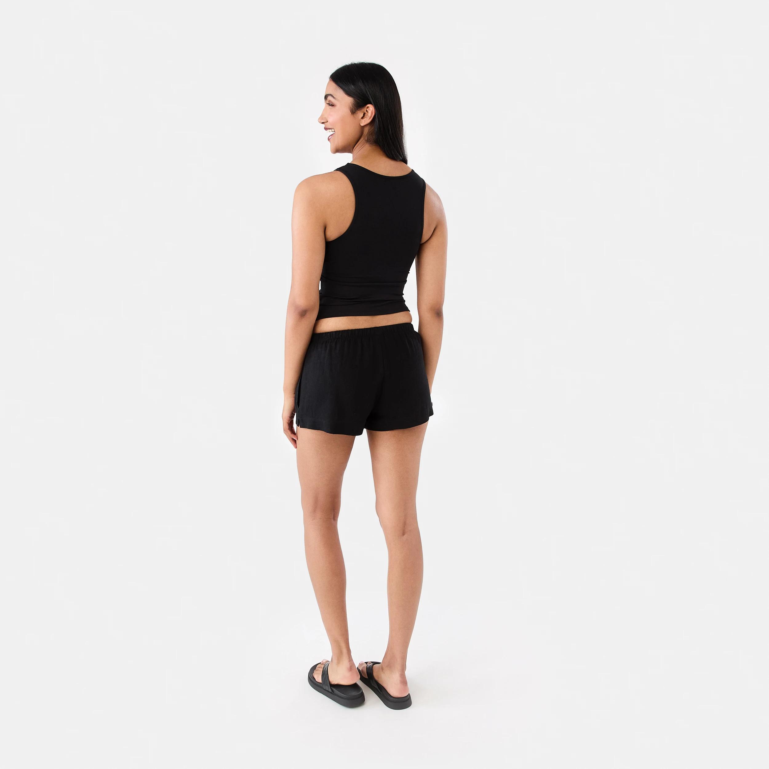 4 Buttersoft V-Neck Tank Black, 4 of 8