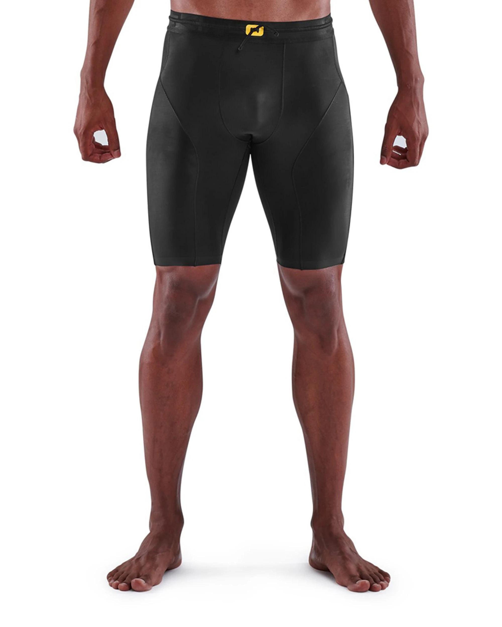 1 SKINS Compression Men's Series-5 Running/Gym Half Tight BLACK, 1 of 4