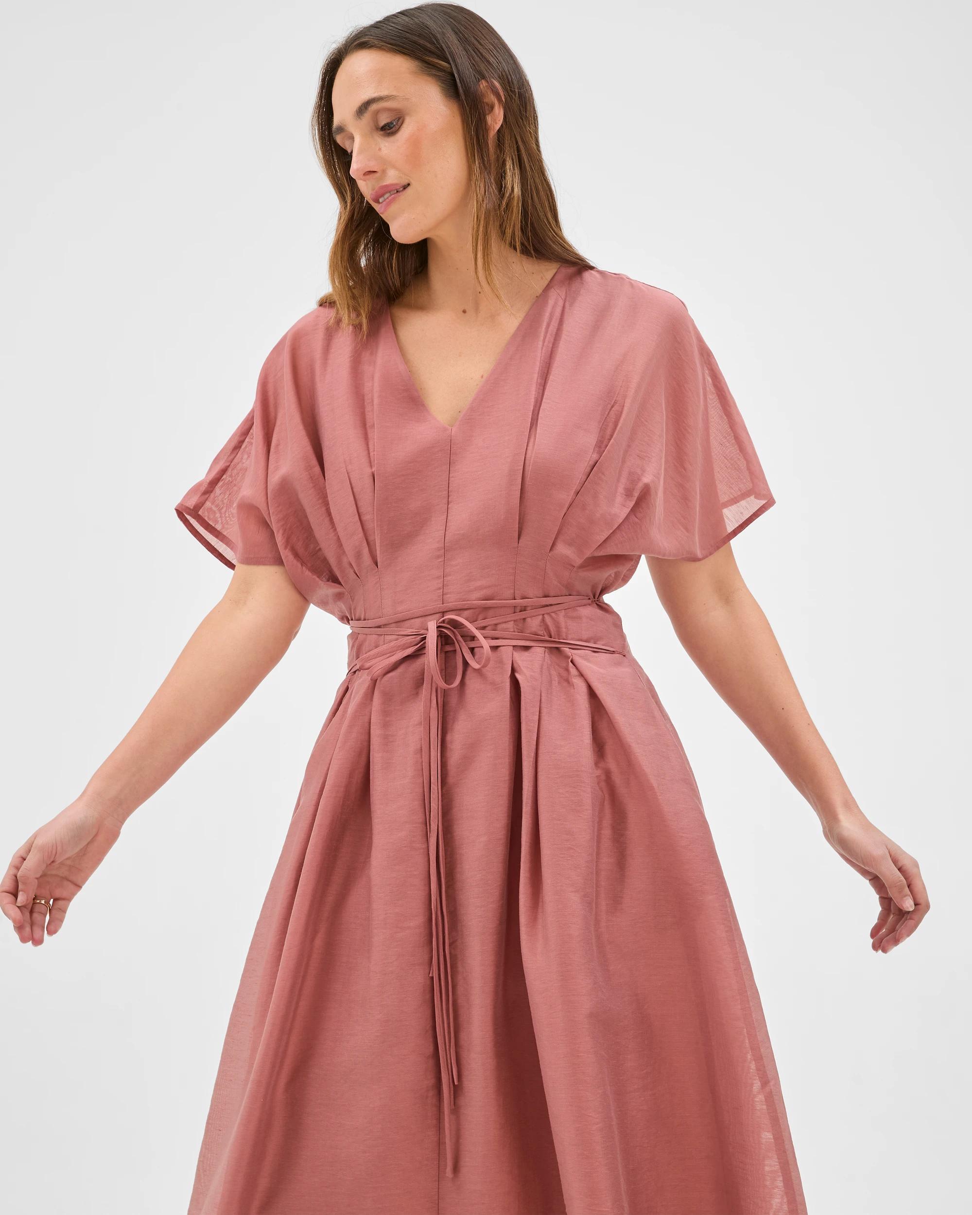 4 Preview Short Sleeve Tuck Detail Midi Dress ROSE SMOKE, 4 of 10
