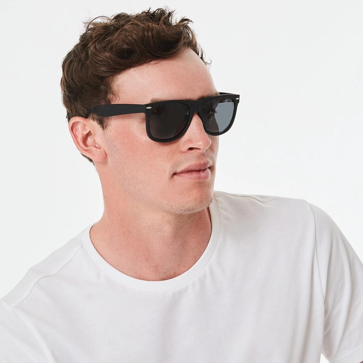 5 Polarised D Frame Sunglasses BLACK, 5 of 6