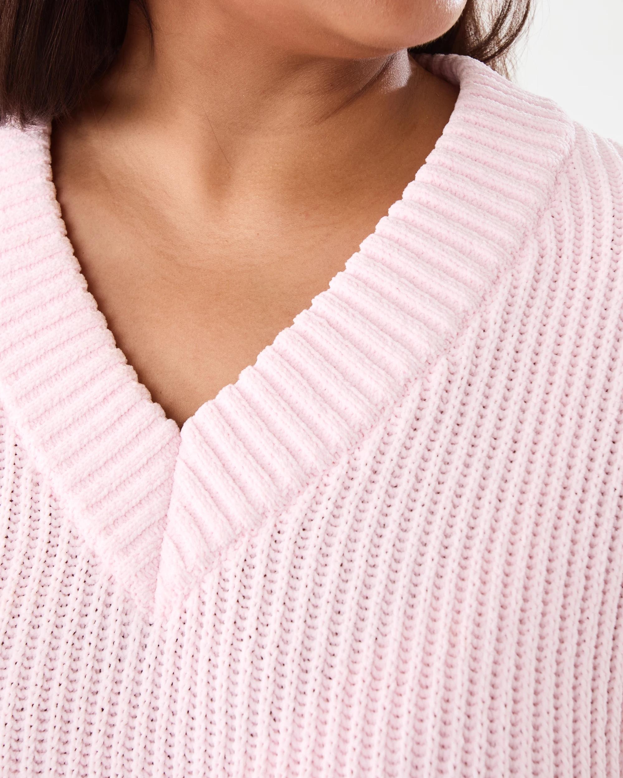 5 Curve Long Sleeve V-neck Chenille Jumper Bllet Pink, 5 of 7