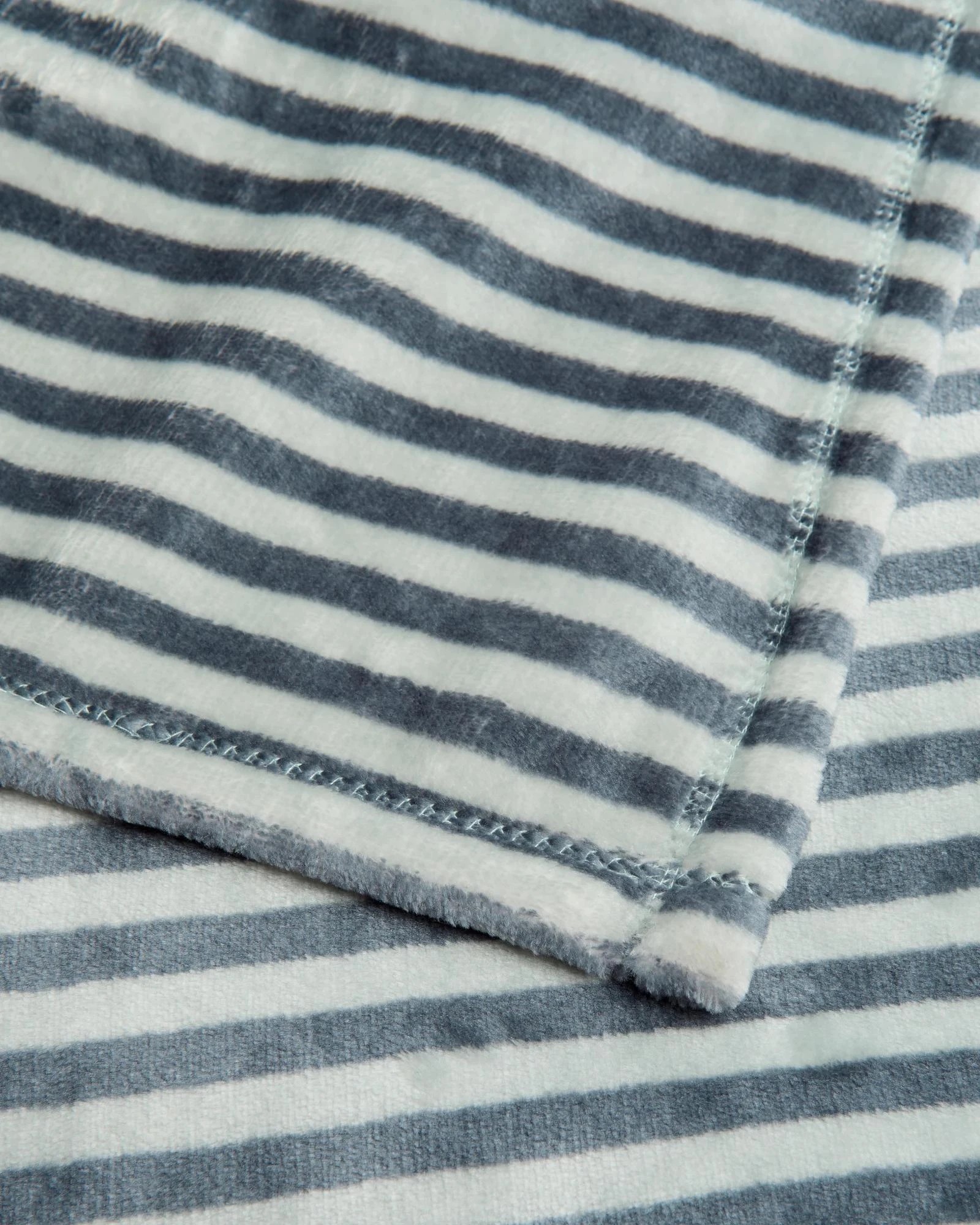 2 Target Ivy Super Soft Stripe Throw - Queen Bed - Green, 2 of 3