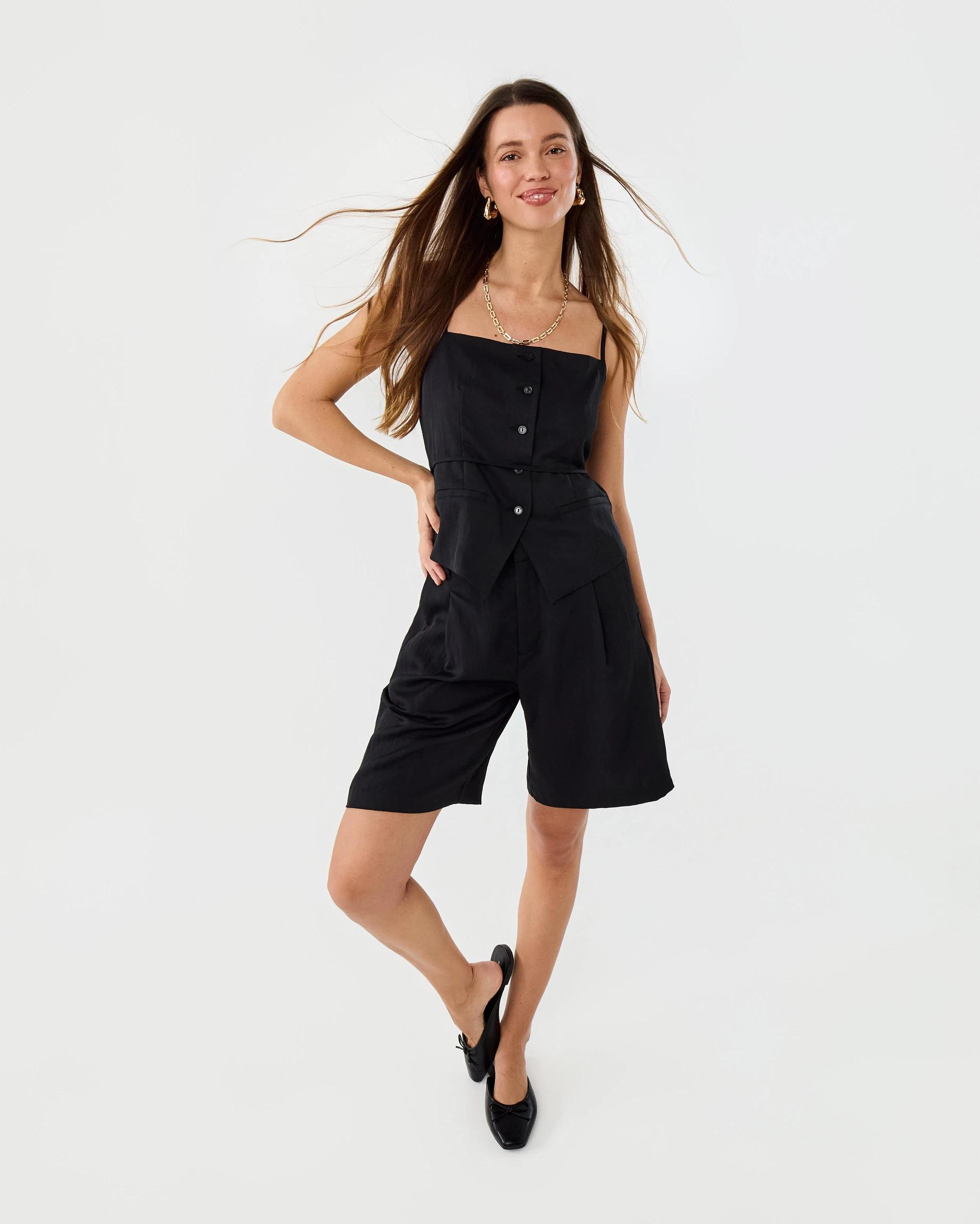 2 Tailored Bermuda Shorts Black, 2 of 7