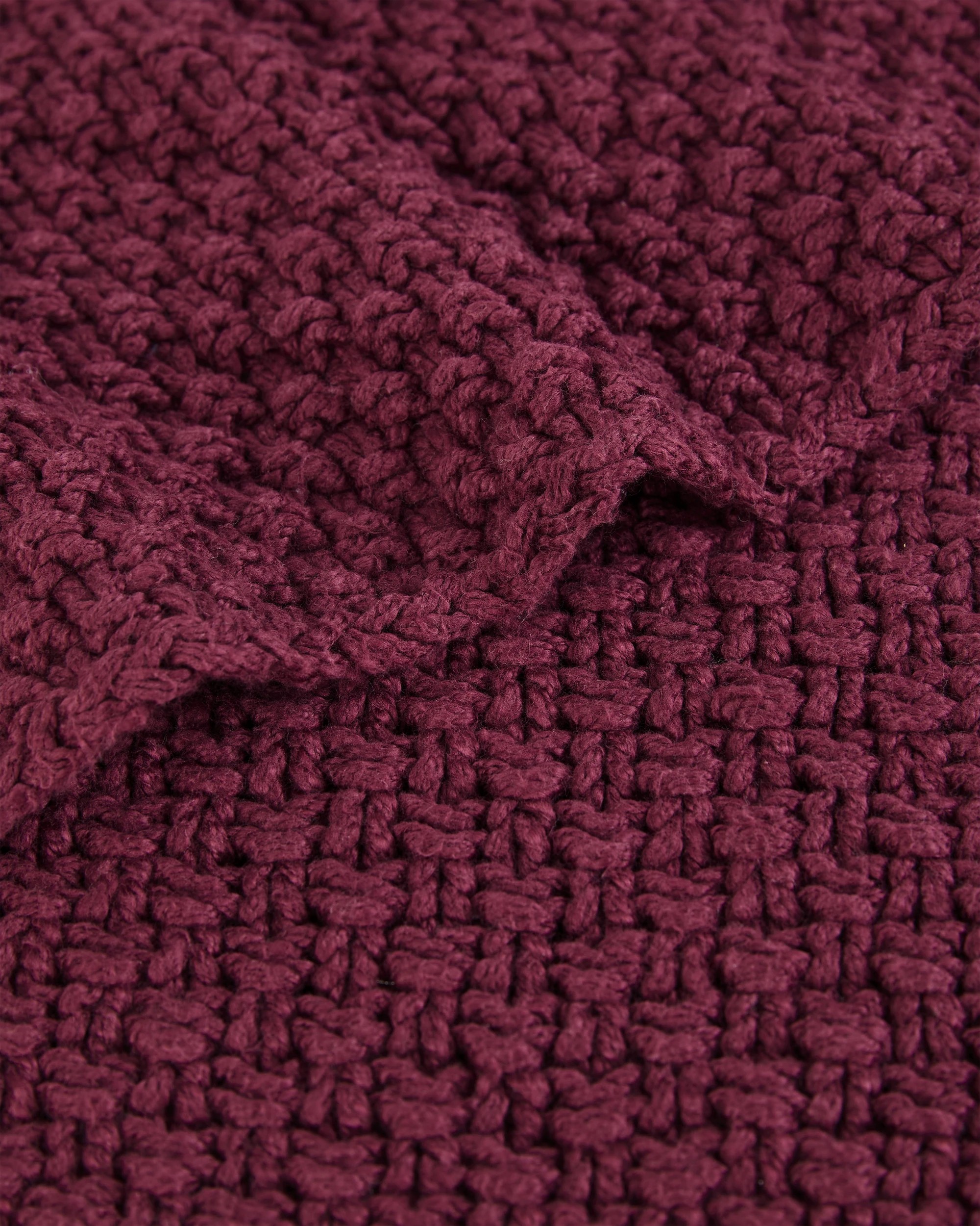 2 Target Dolly Chunky Textured Knit Throw - Queen Bed - Red, 2 of 3