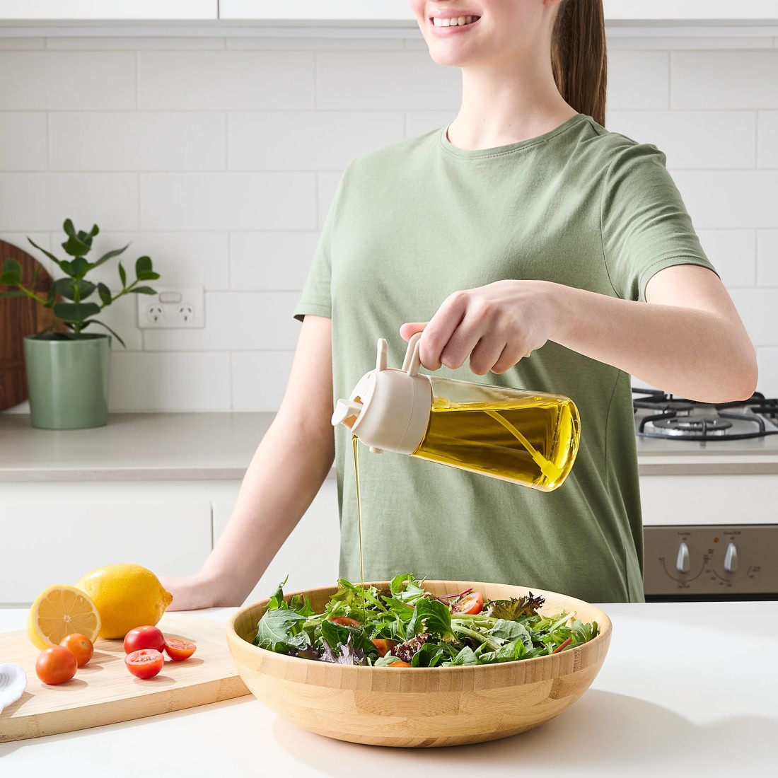 1 450ml Oil Spray and Pour Bottle, 1 of 10