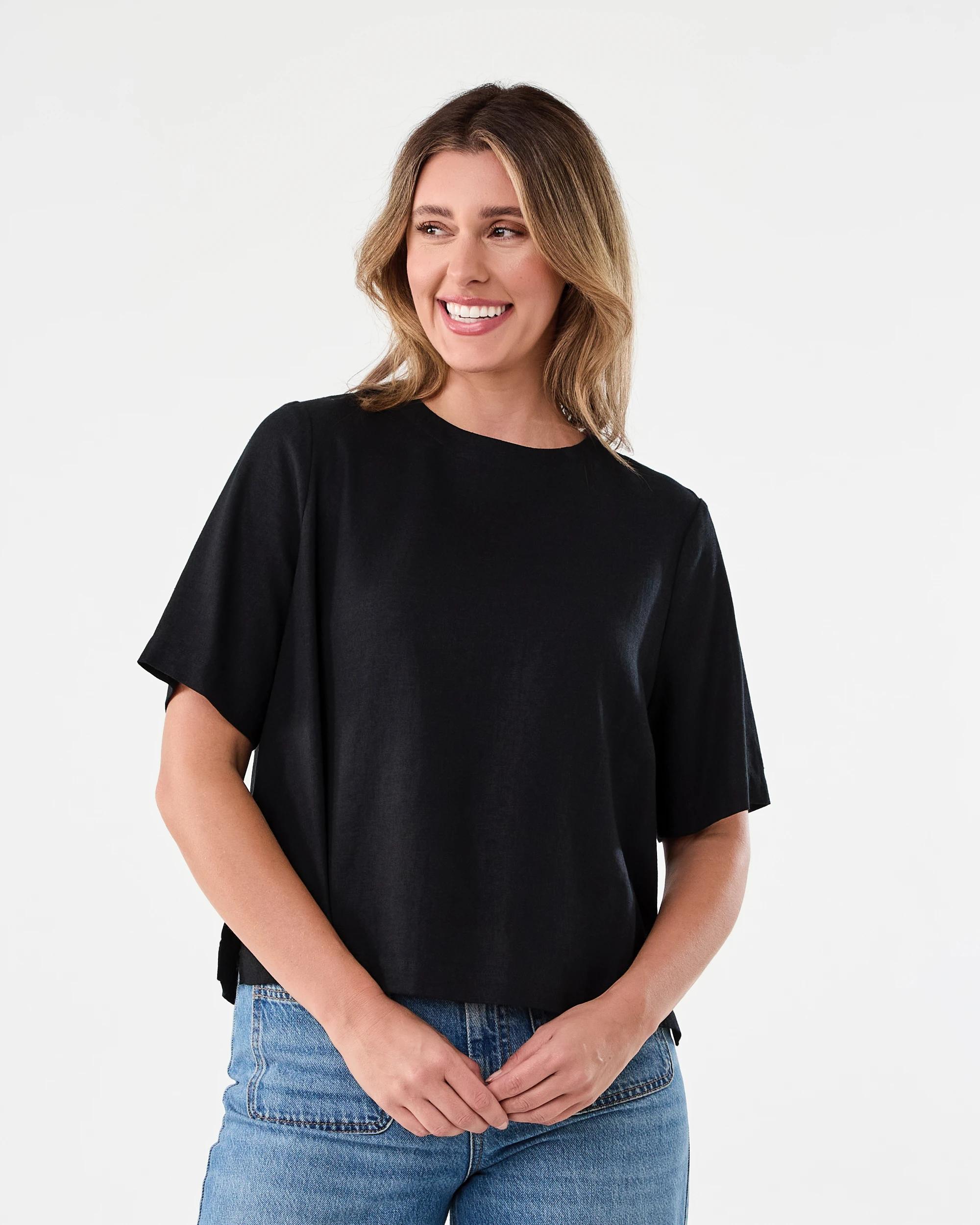 1 Short Sleeve Linen Blend Boxy Top Black, 1 of 7