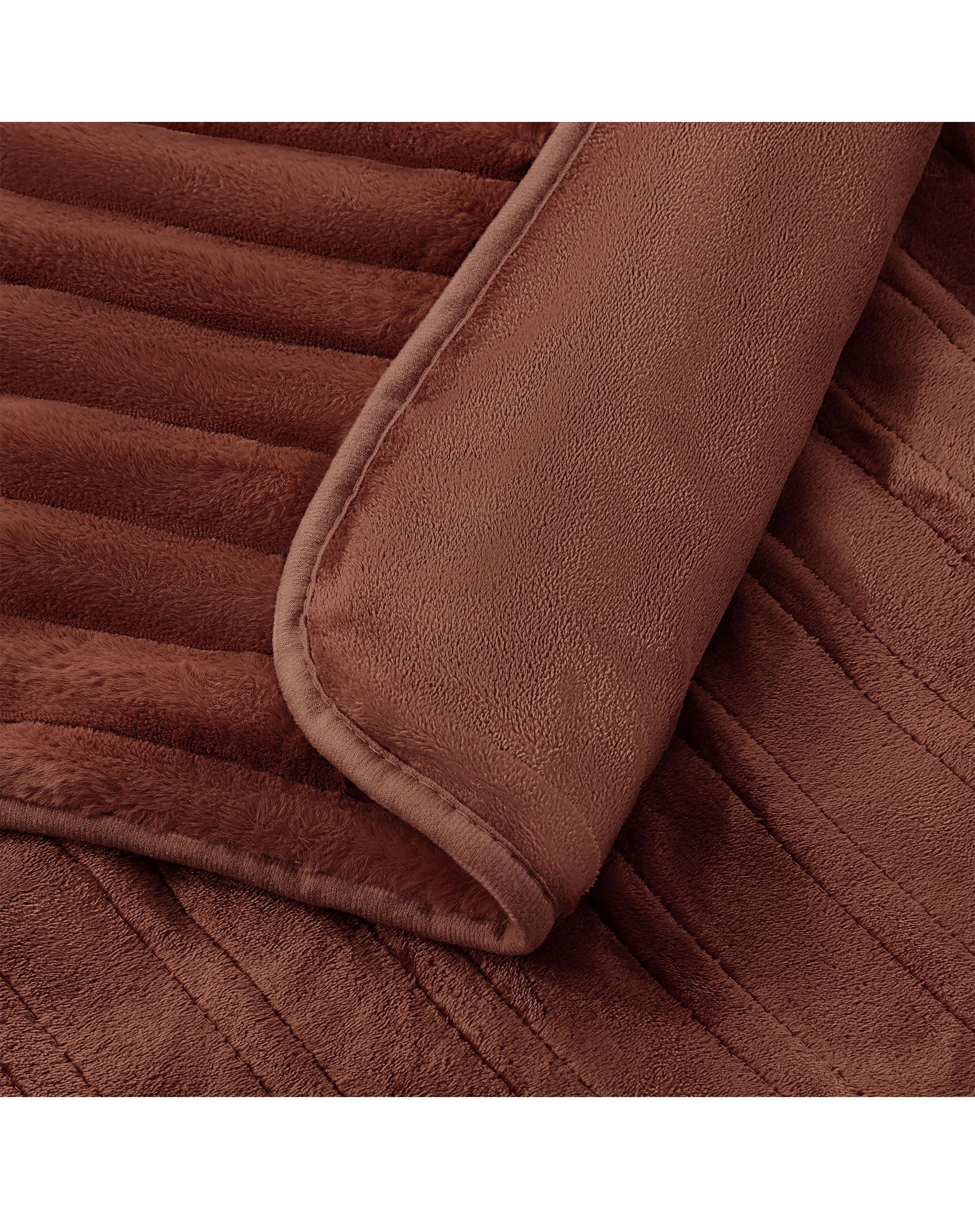 4 Dreamaker Cirra Chunky Embossed Fleece Heated Throw 130x160cm - Rust, 4 of 10