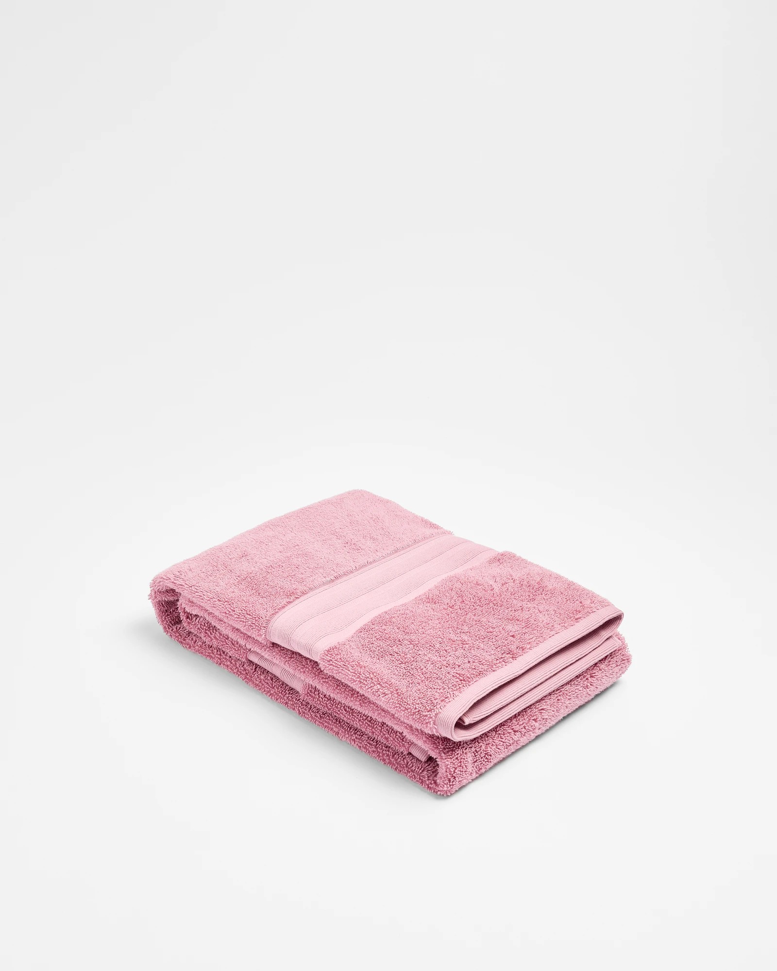 1 Grandeur Bath Towel
 - Pink, 1 of 3