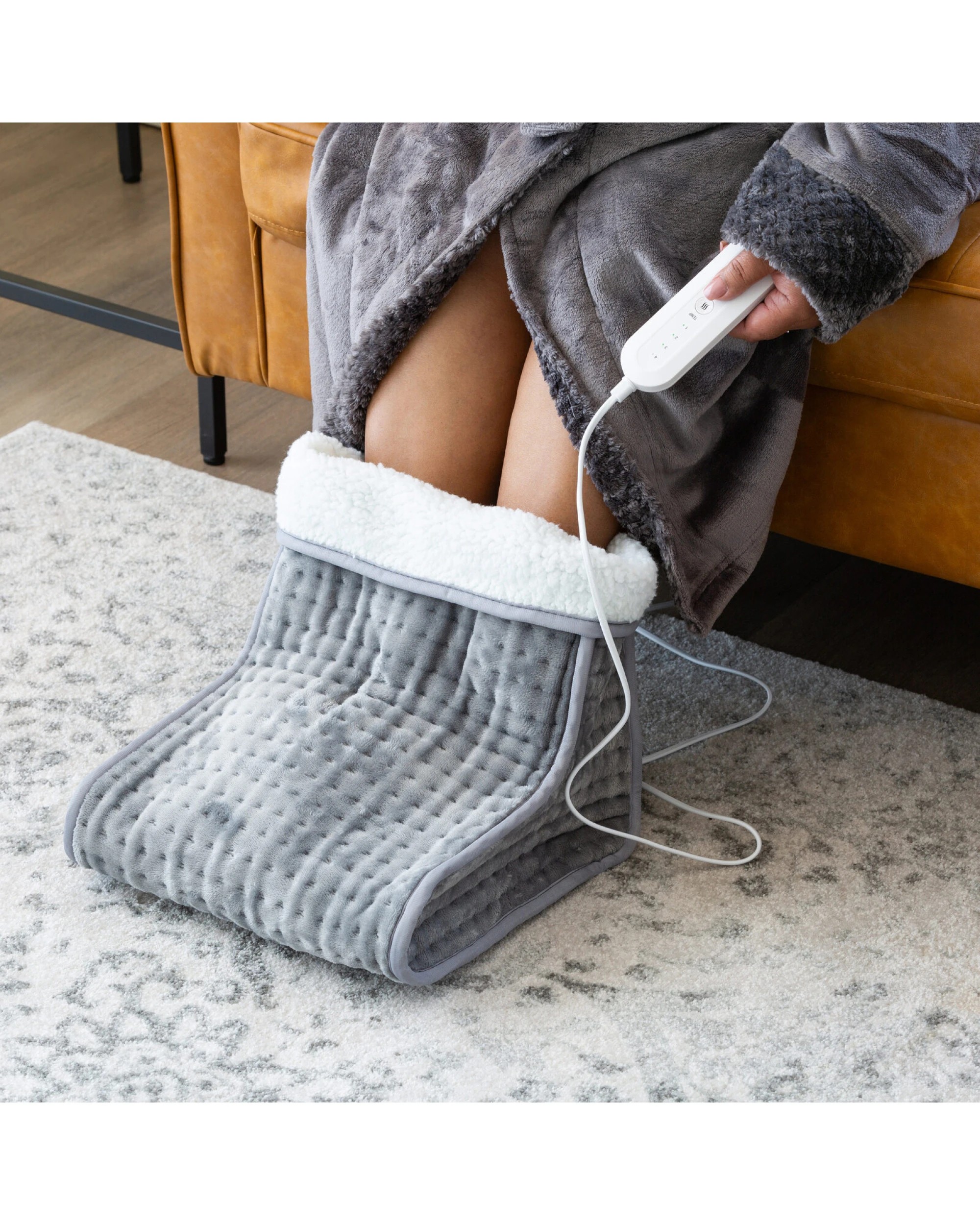 2 Lenoxx Plush flannel fleece Foot Warmer with 4 Temperature Settings, 2 of 7