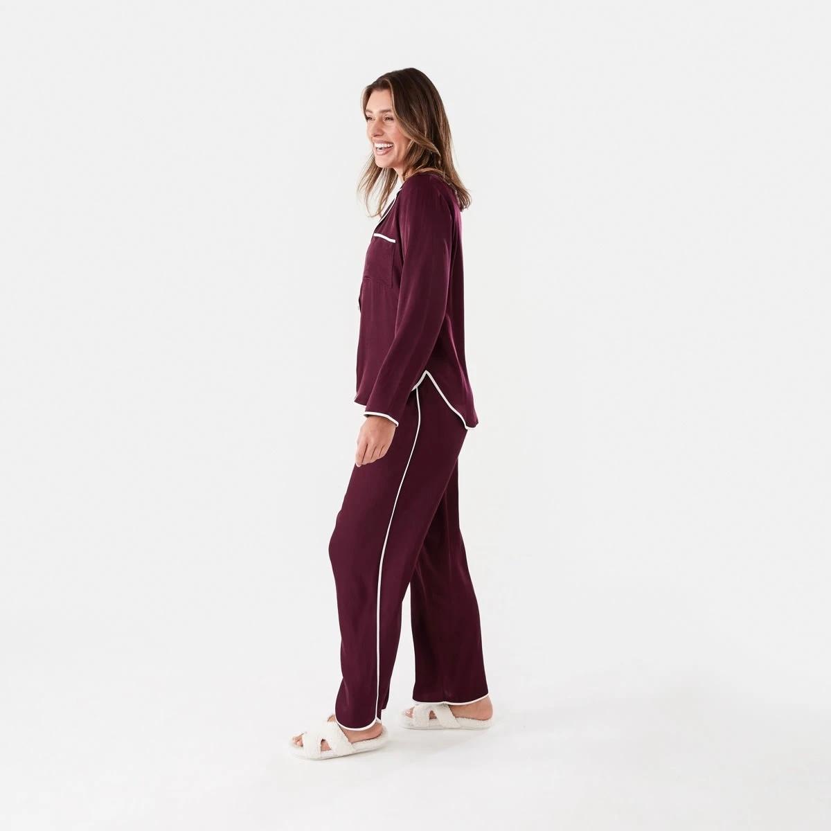 2 Matte Satin Long Sleeve Top and Pants Pyjama Set Windsor Wn, 2 of 7
