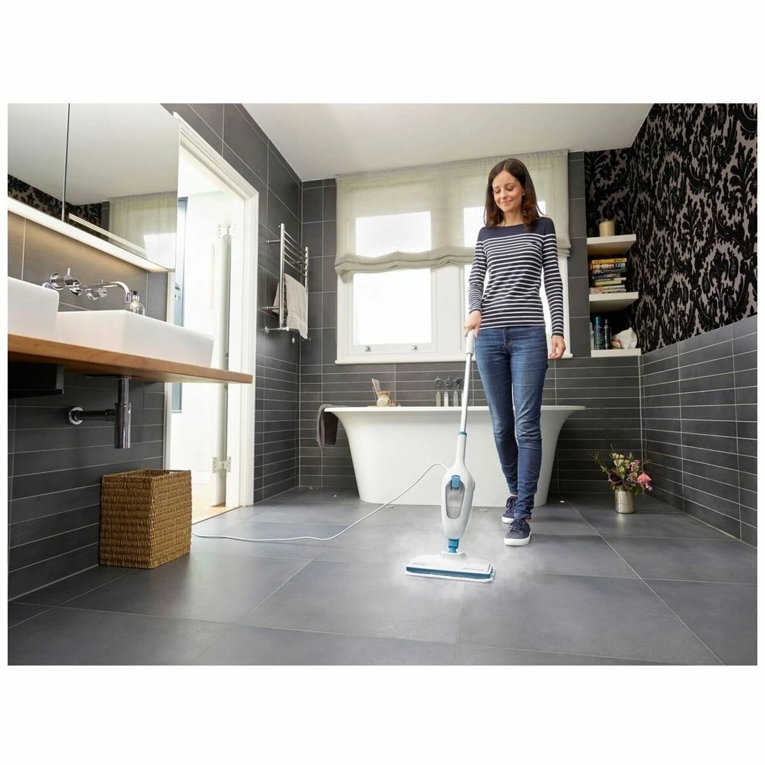 4 Black & Decker 1300W 10-in-1 Steam-Mop, 4 of 5
