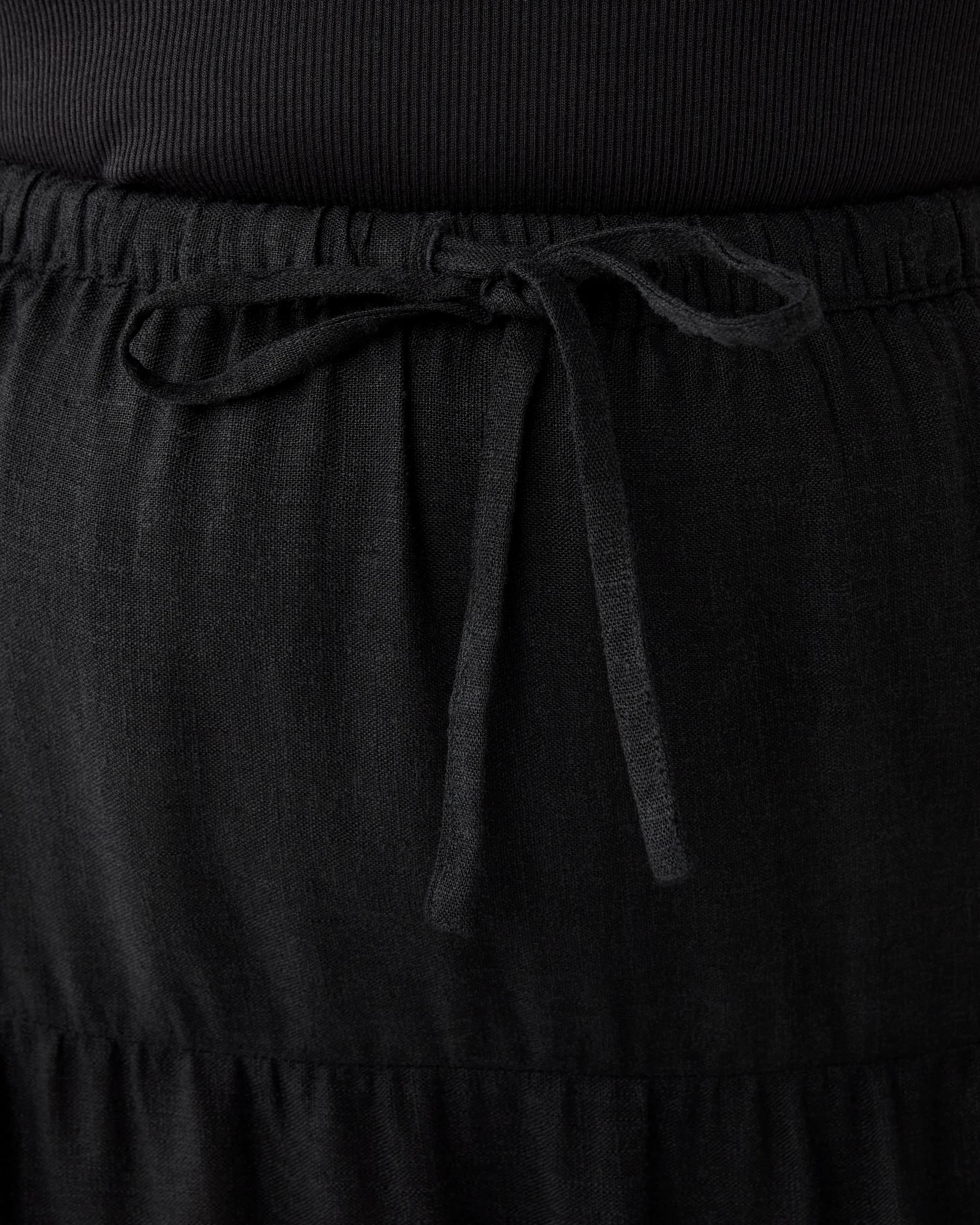 5 Curve Tiered Trim Maxi Skirt Black, 5 of 5