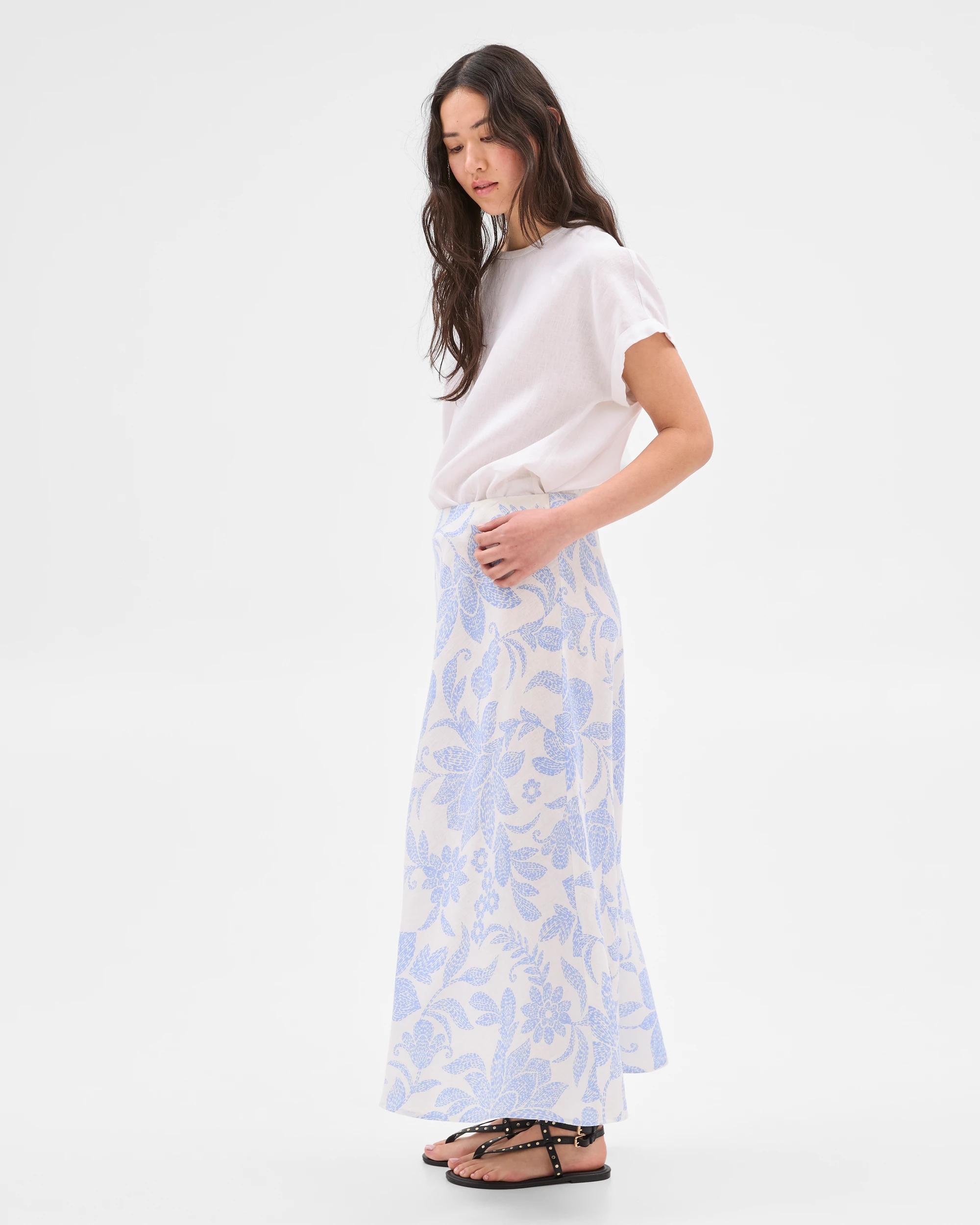 3 Target European Linen Bias Cut Midi Skirt BLUE/WHITE PRINT, 3 of 6