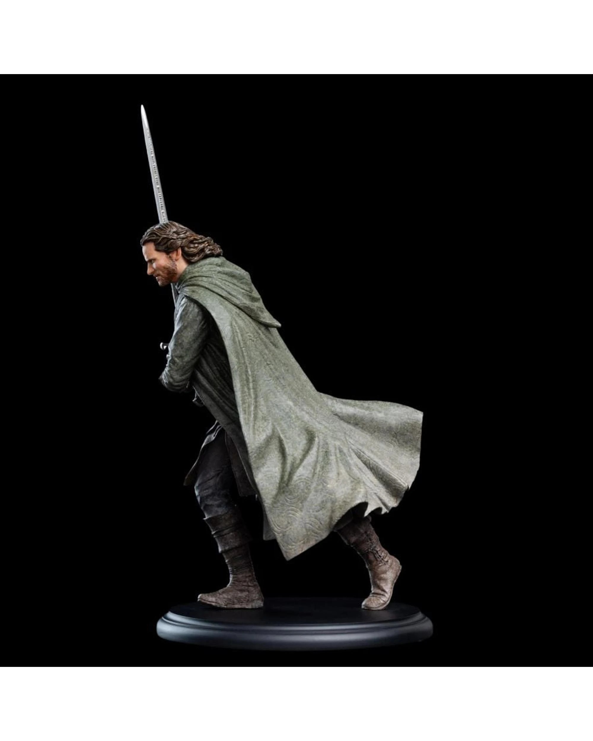 2 Weta Workshop The Lord of the Rings Aragorn Miniature Statue, 2 of 7