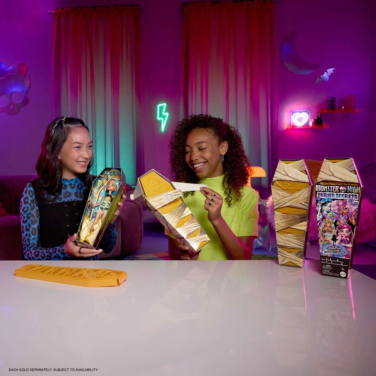 6 Monster High Buried Secrets Surprise Doll - Assorted, 6 of 7