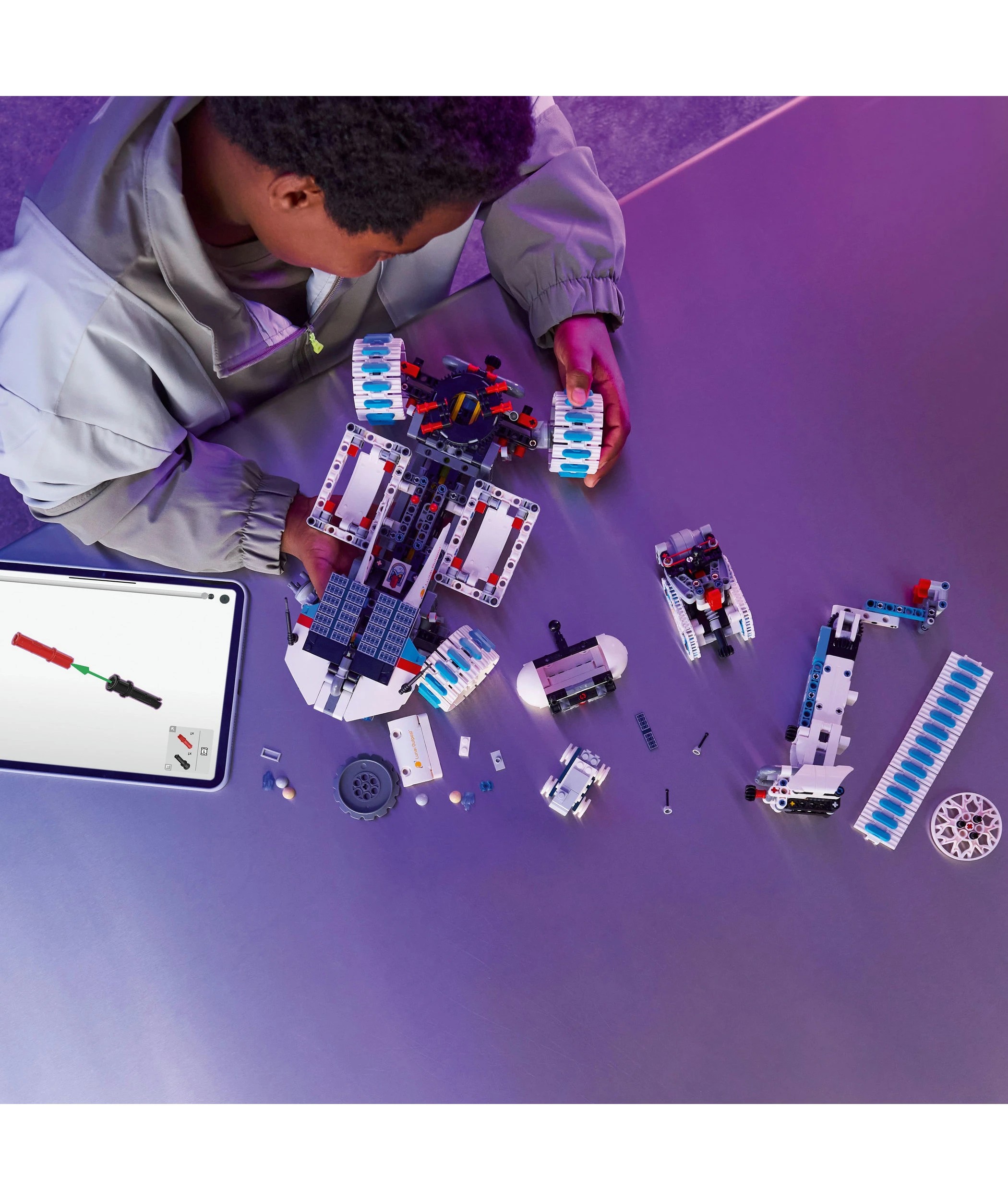 8 LEGO Technic Lunar Outpost Moon Rover Space Vehicle 42211, 8 of 10