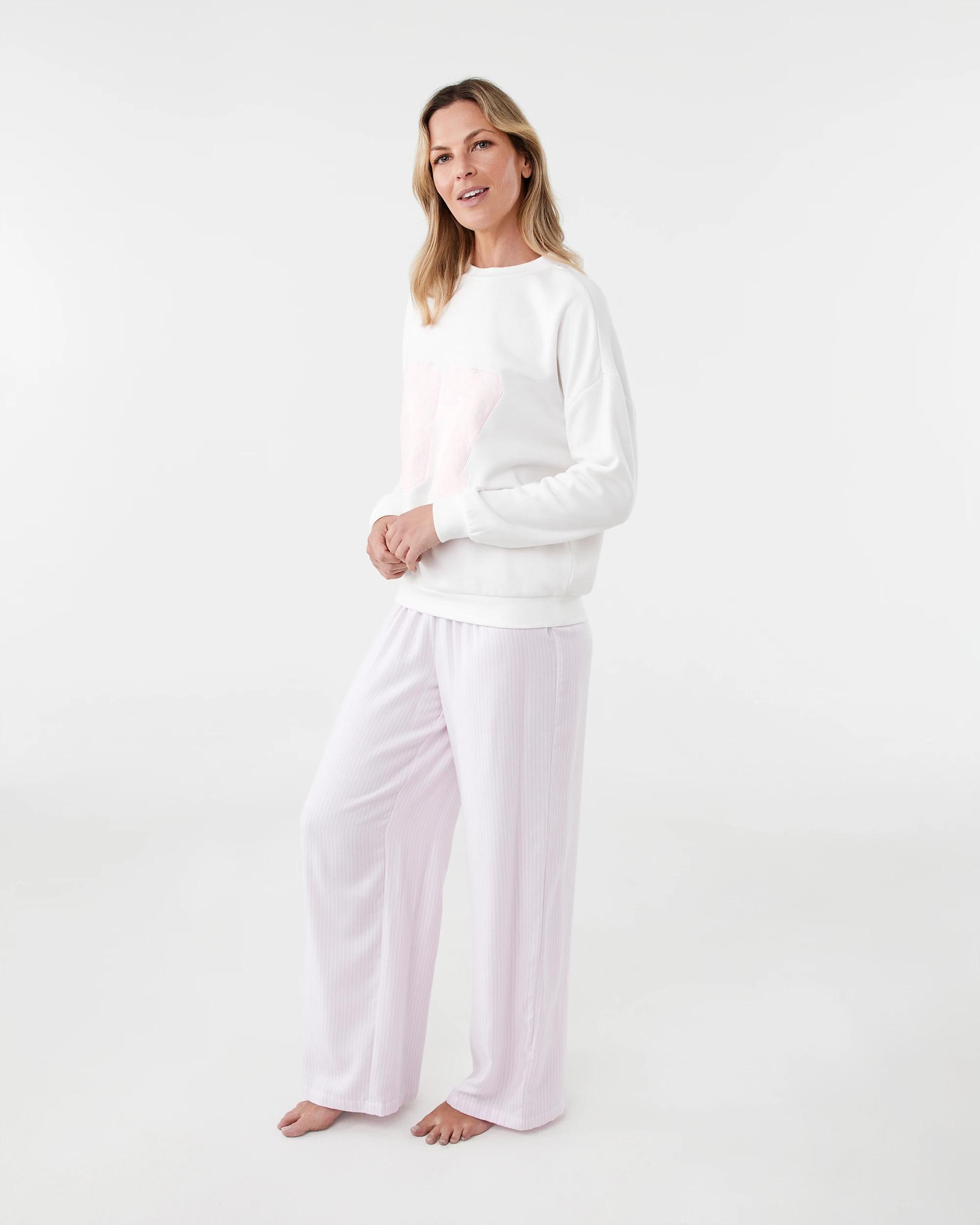 2 Sweat Top and Flannel Pants Pyjama Set 87, 2 of 7