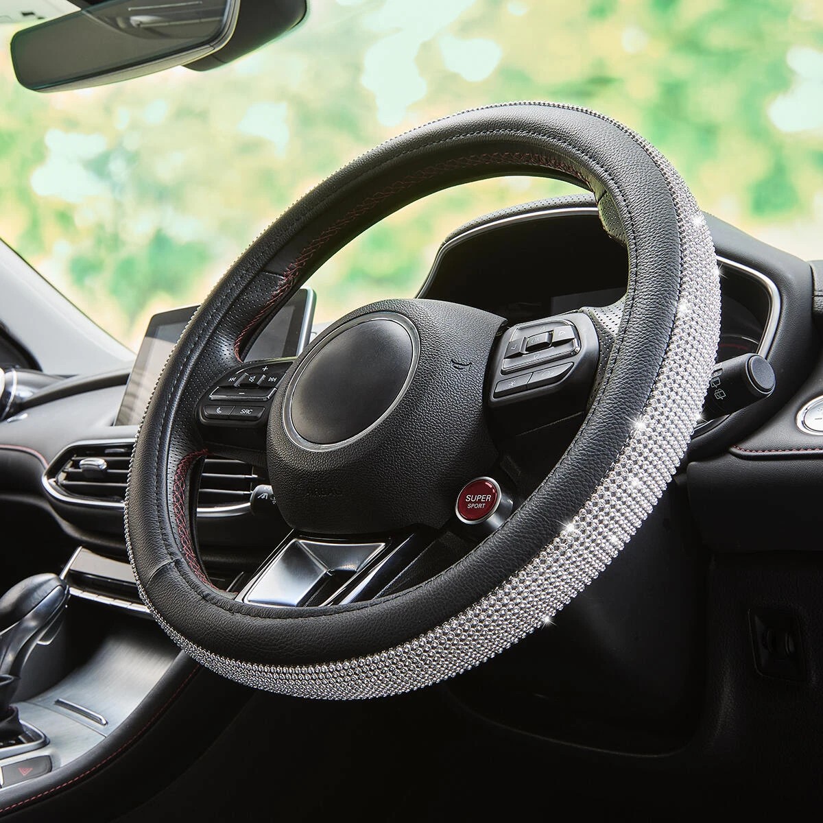 1 Diamante Steering Wheel Cover, 1 of 7