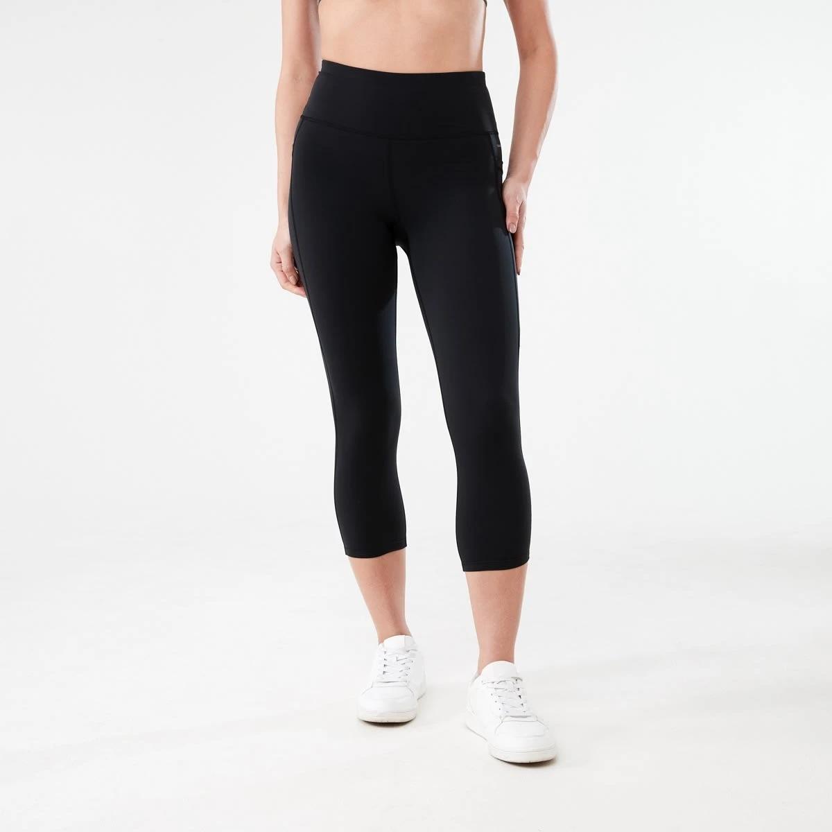 1 Active Womens Crop Training Leggings BLACK, 1 of 6
