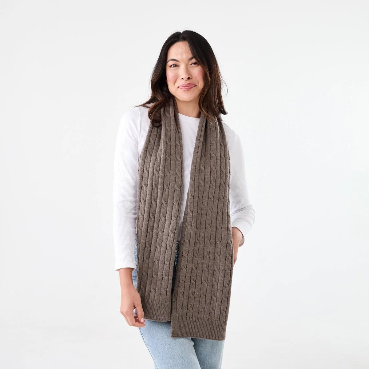 3 Cable Scarf Taupe Brn, 3 of 3