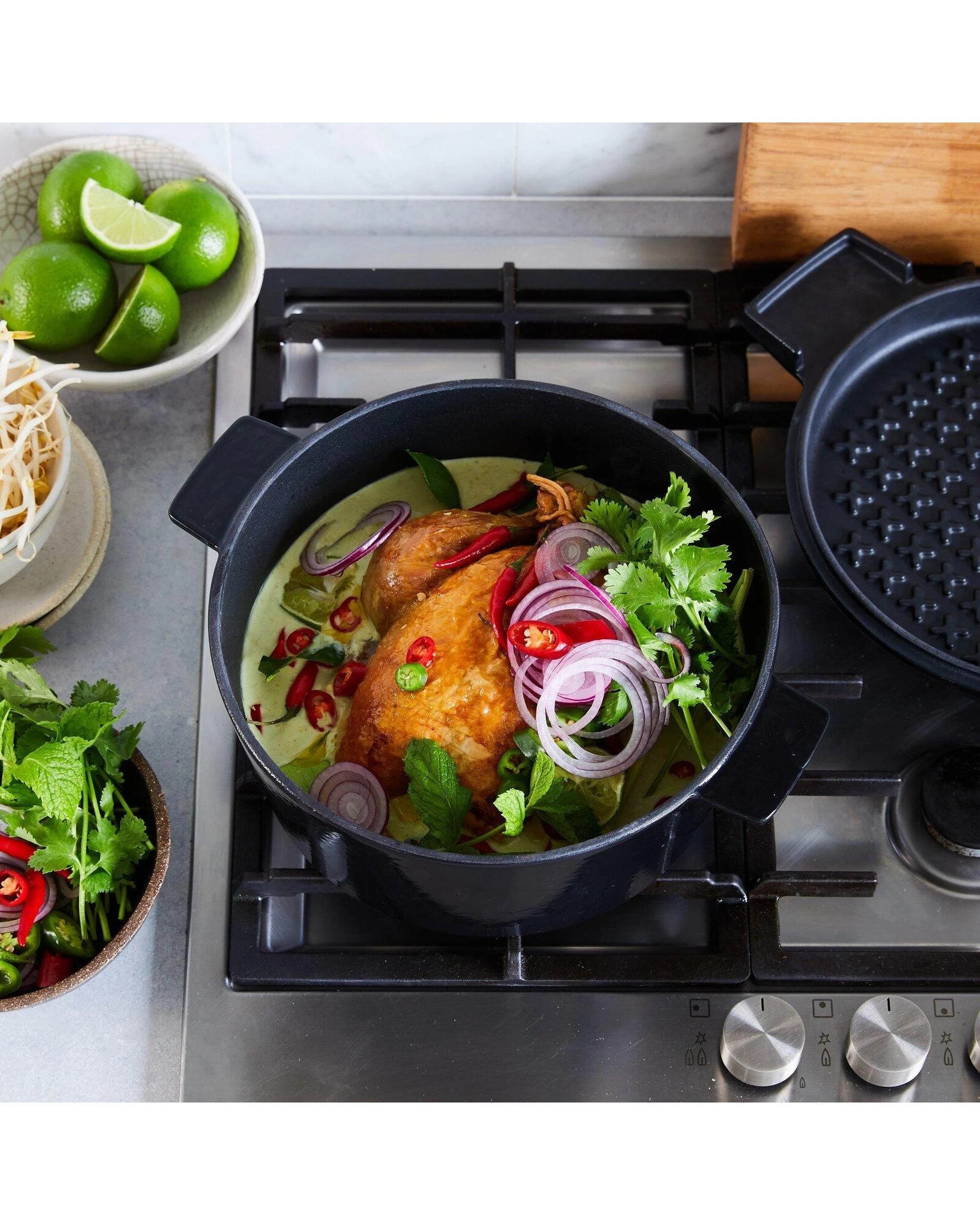 3 Stanley Rogers Cast Iron 28cm 6.5L French Oven Grill Duo  Bordeaux, 3 of 10