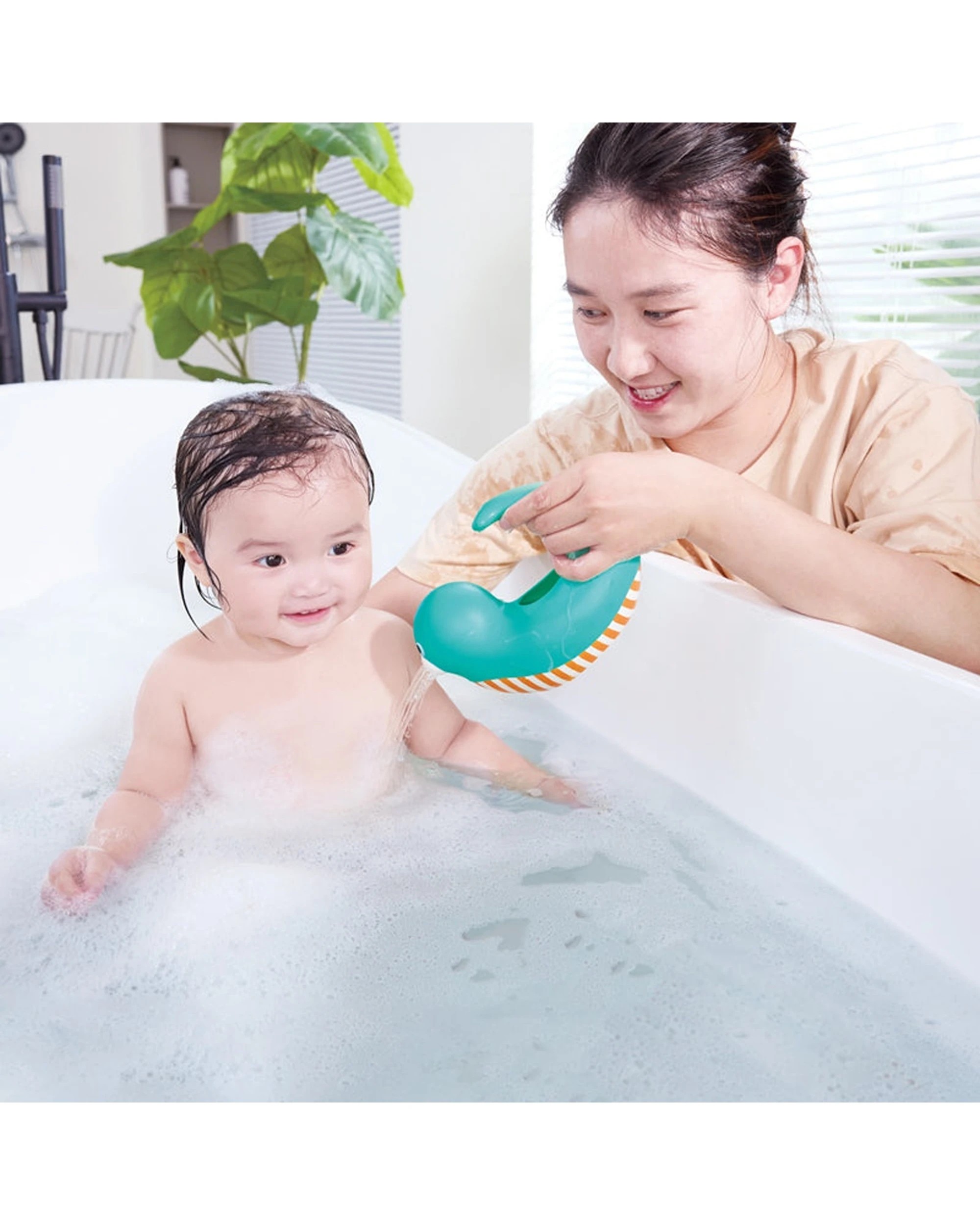 4 Hape Happy Splashers Seal Jug Water Play Toy Activity Kids - Multi, 4 of 4
