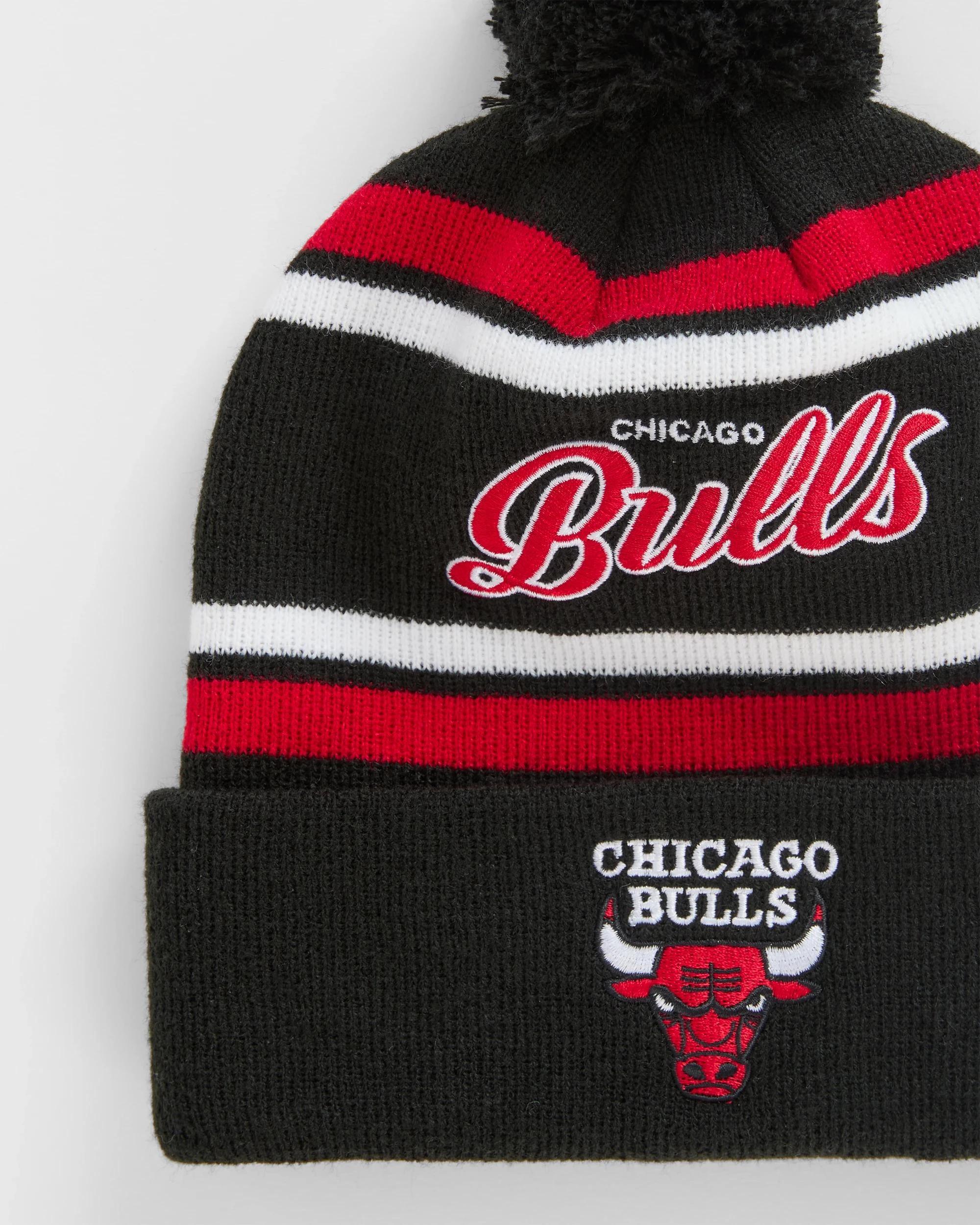 2 NBA Chicago Bulls Embroidered Beanie RED, 2 of 2